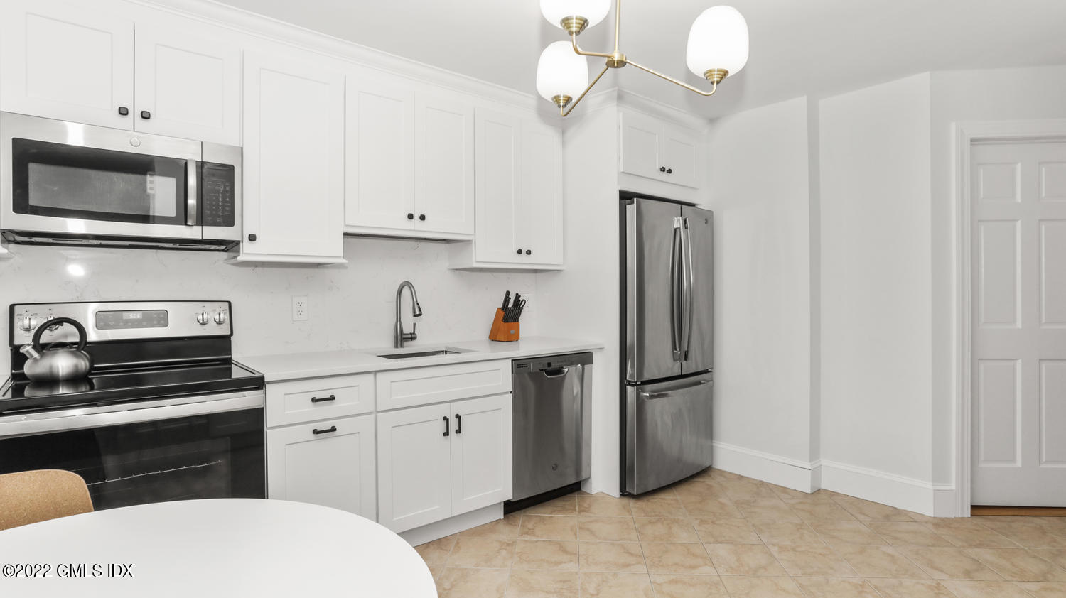 98 Valley Road Unit: 4