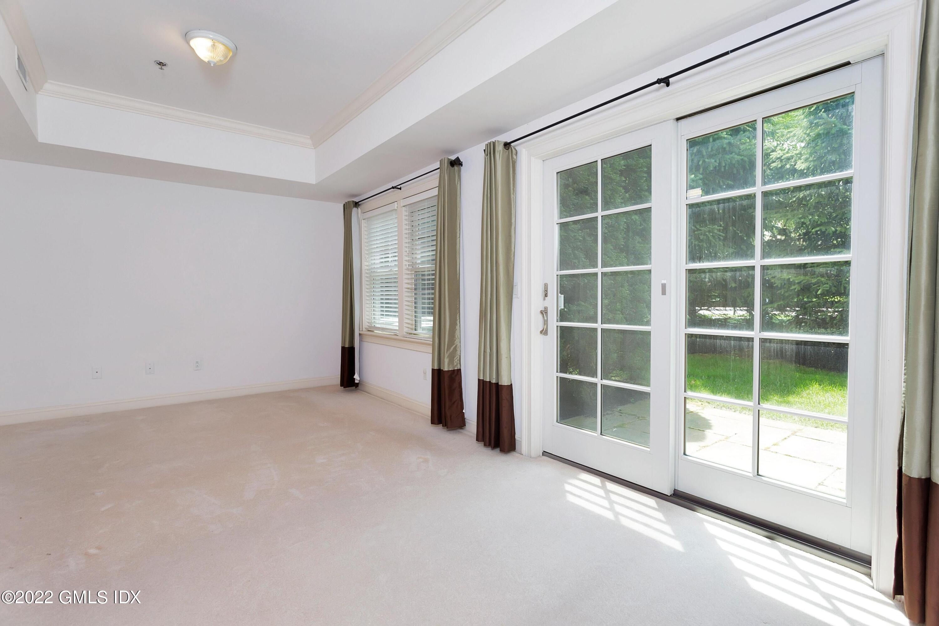69 Riverdale Avenue Unit: 104