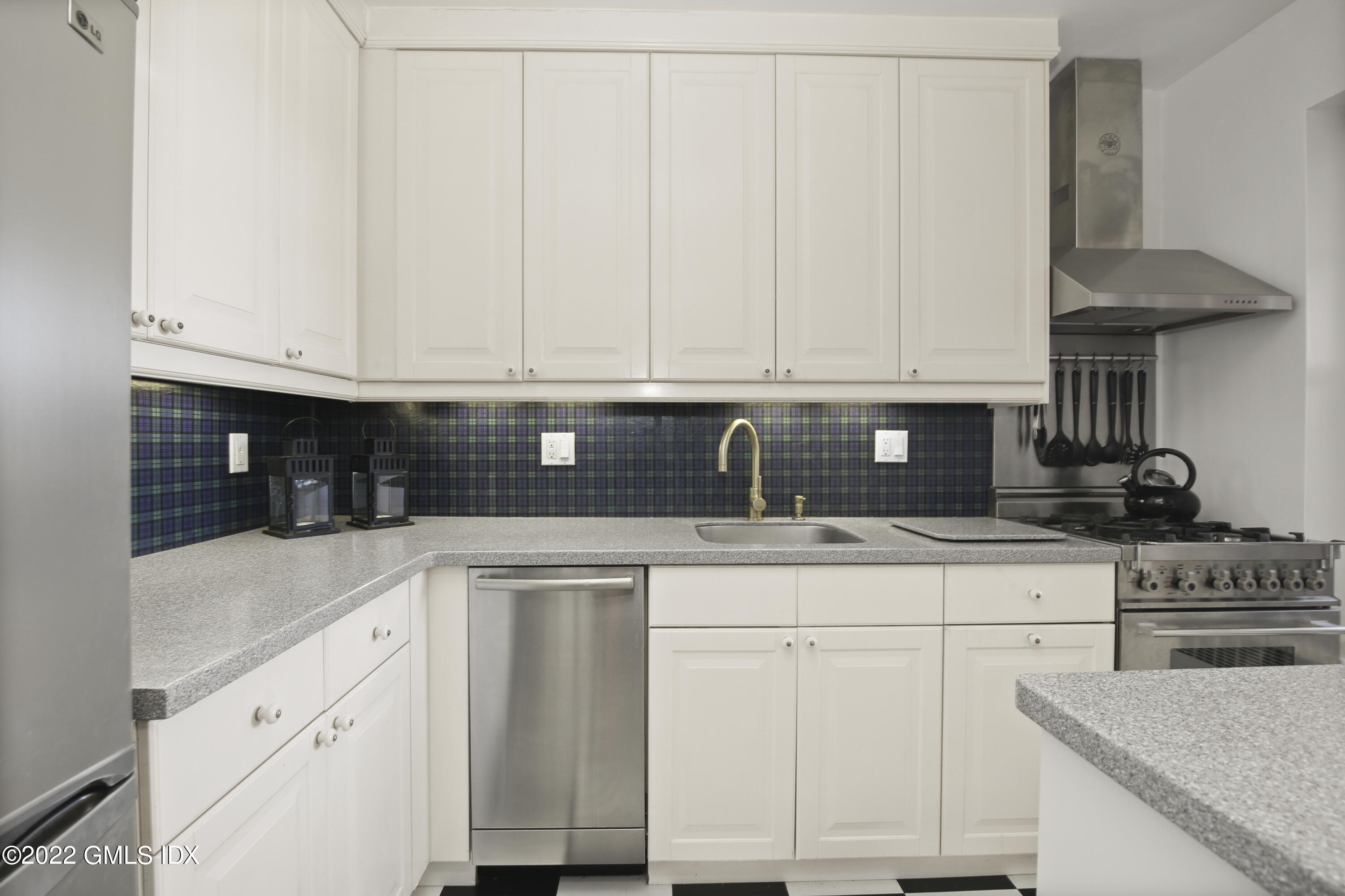 20 Church Street Unit: APT A56