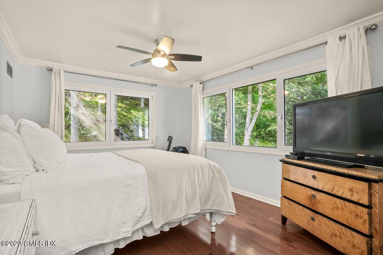 24 Nutmeg Drive