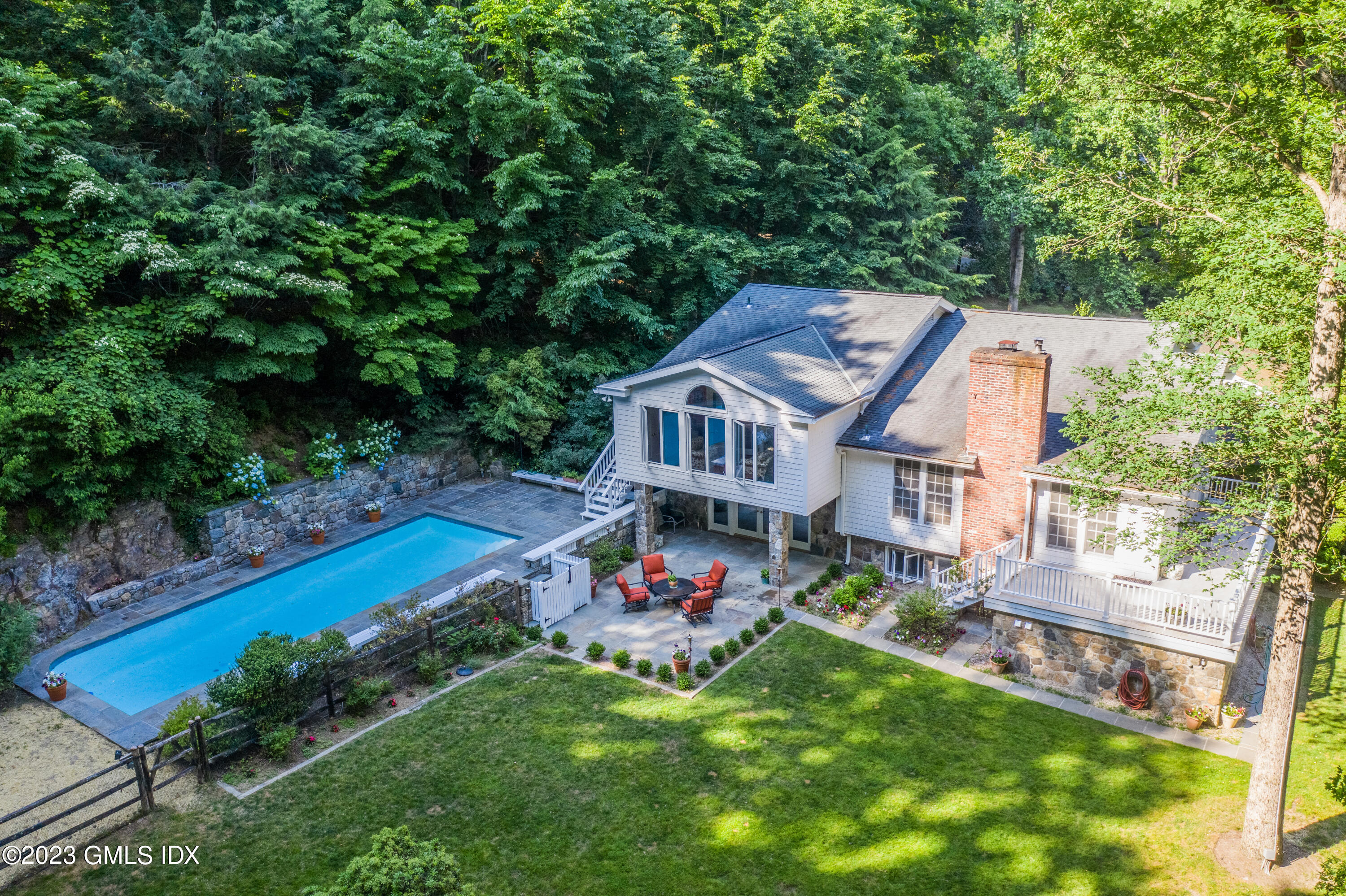 24 Nutmeg Drive