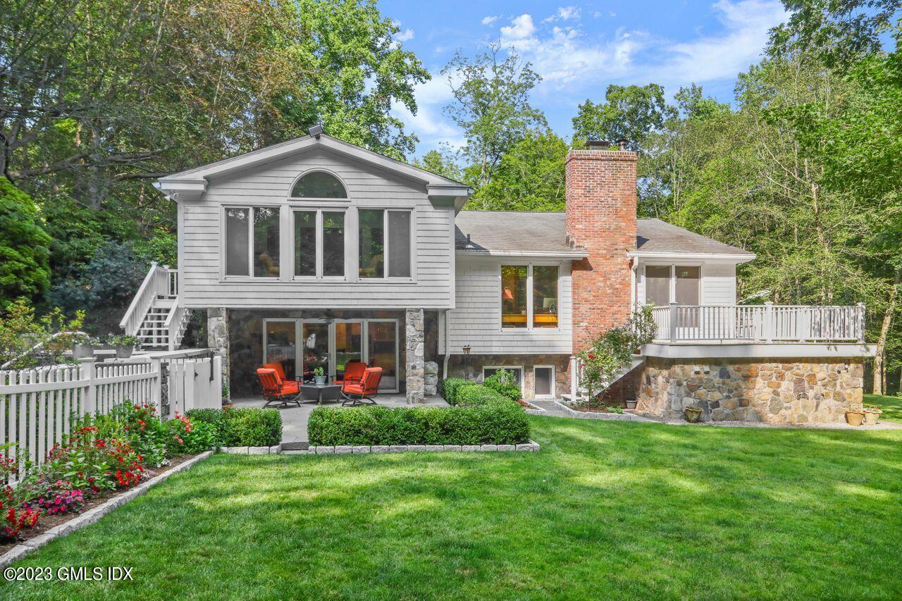 24 Nutmeg Drive