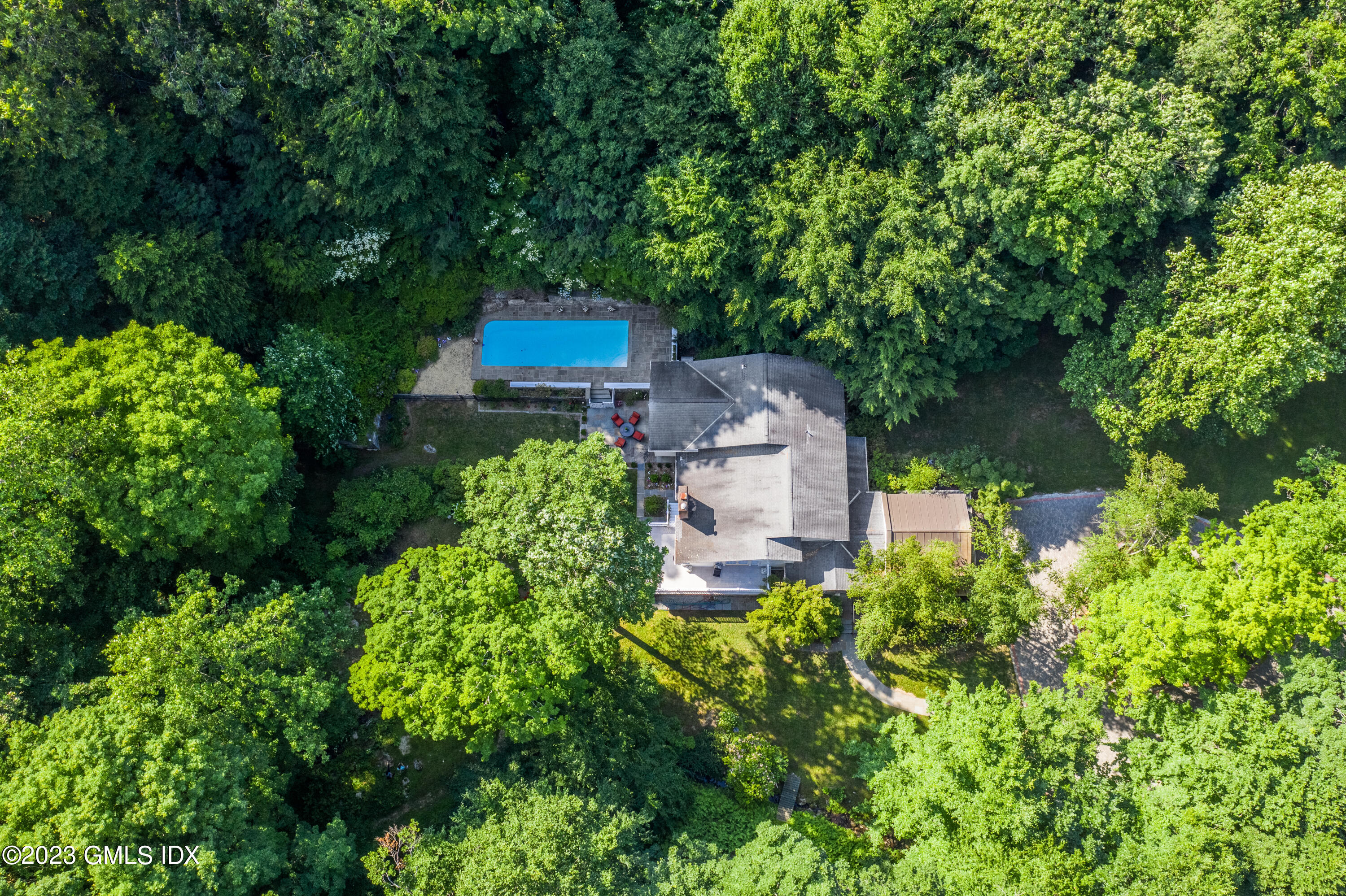 24 Nutmeg Drive