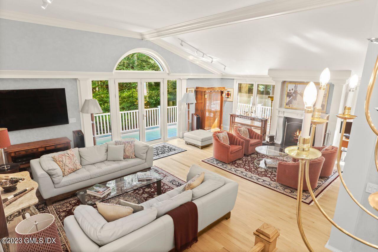 24 Nutmeg Drive