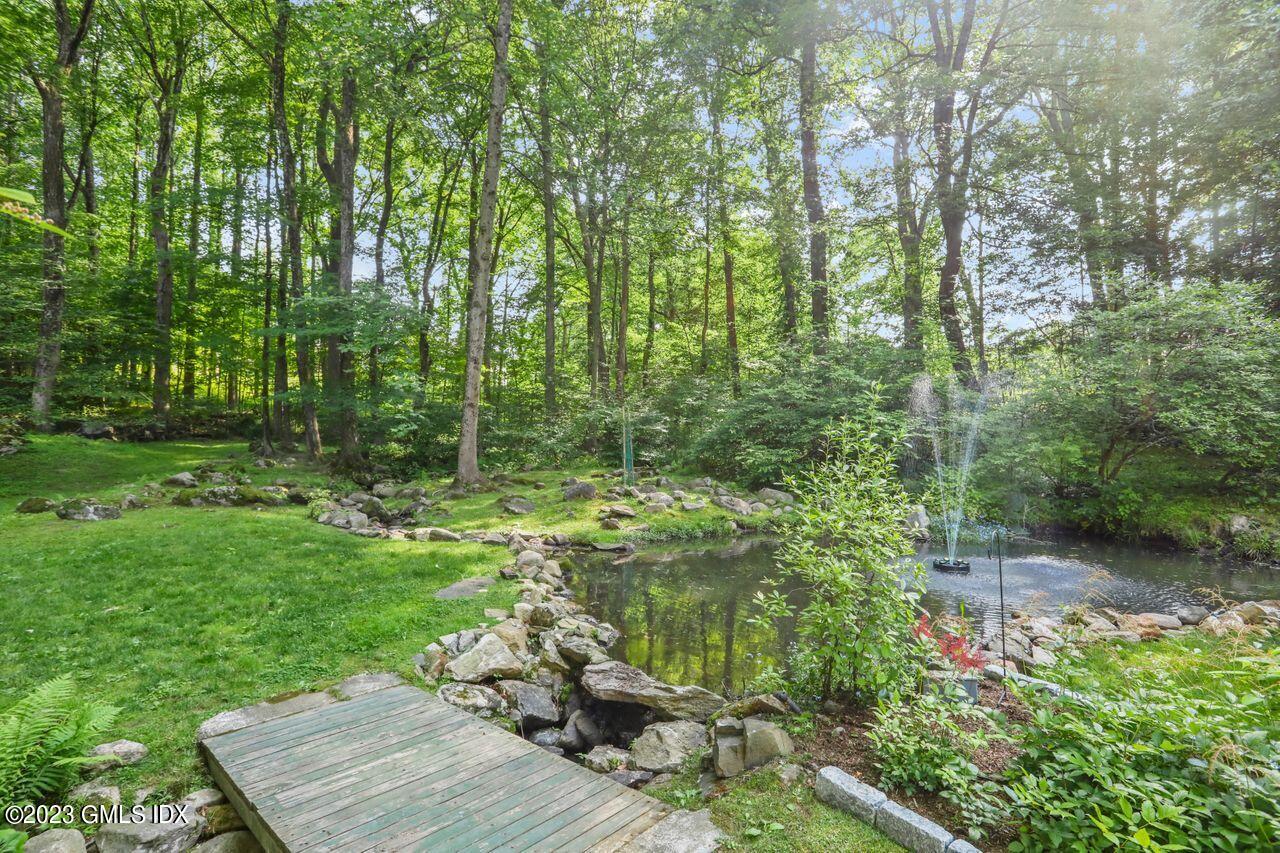 24 Nutmeg Drive