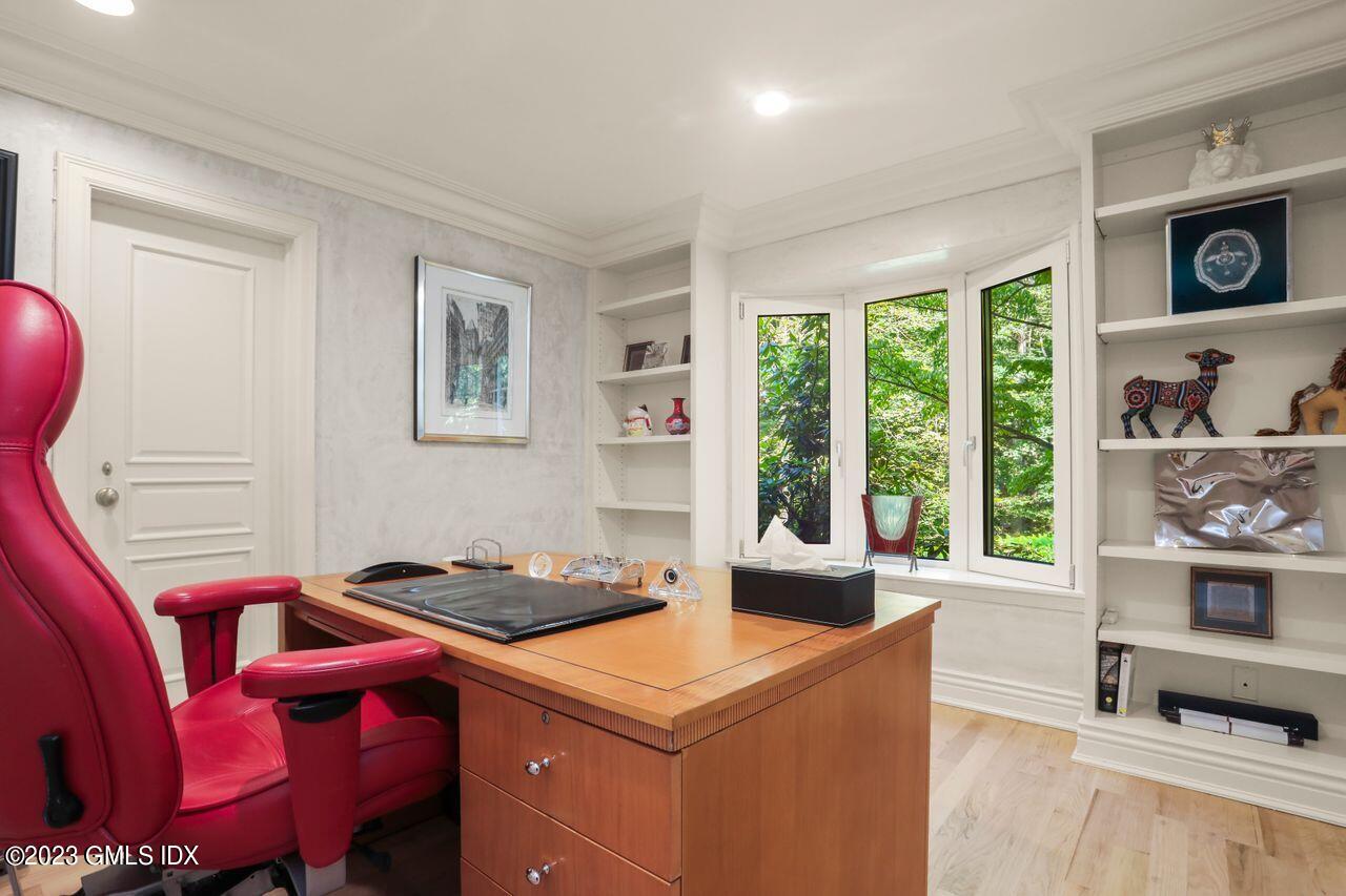24 Nutmeg Drive