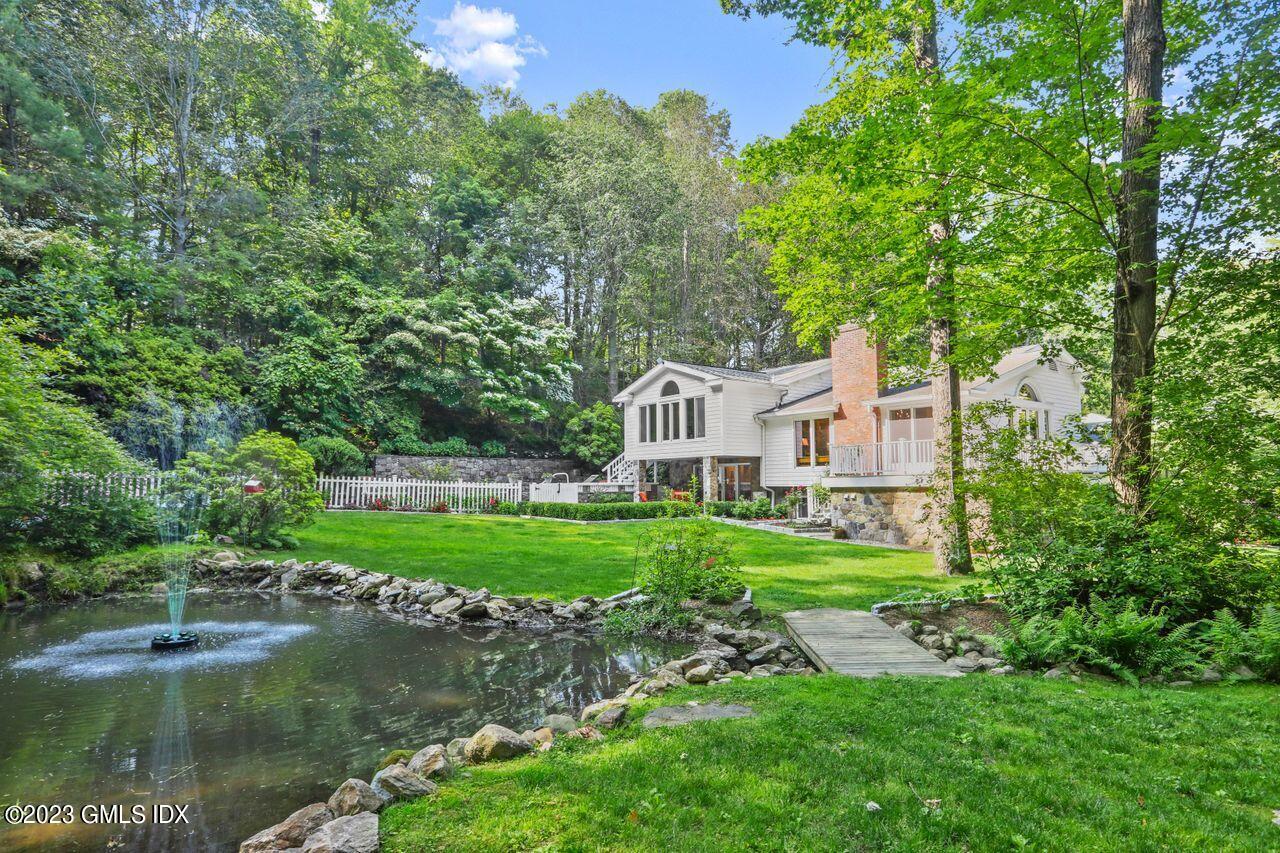 24 Nutmeg Drive