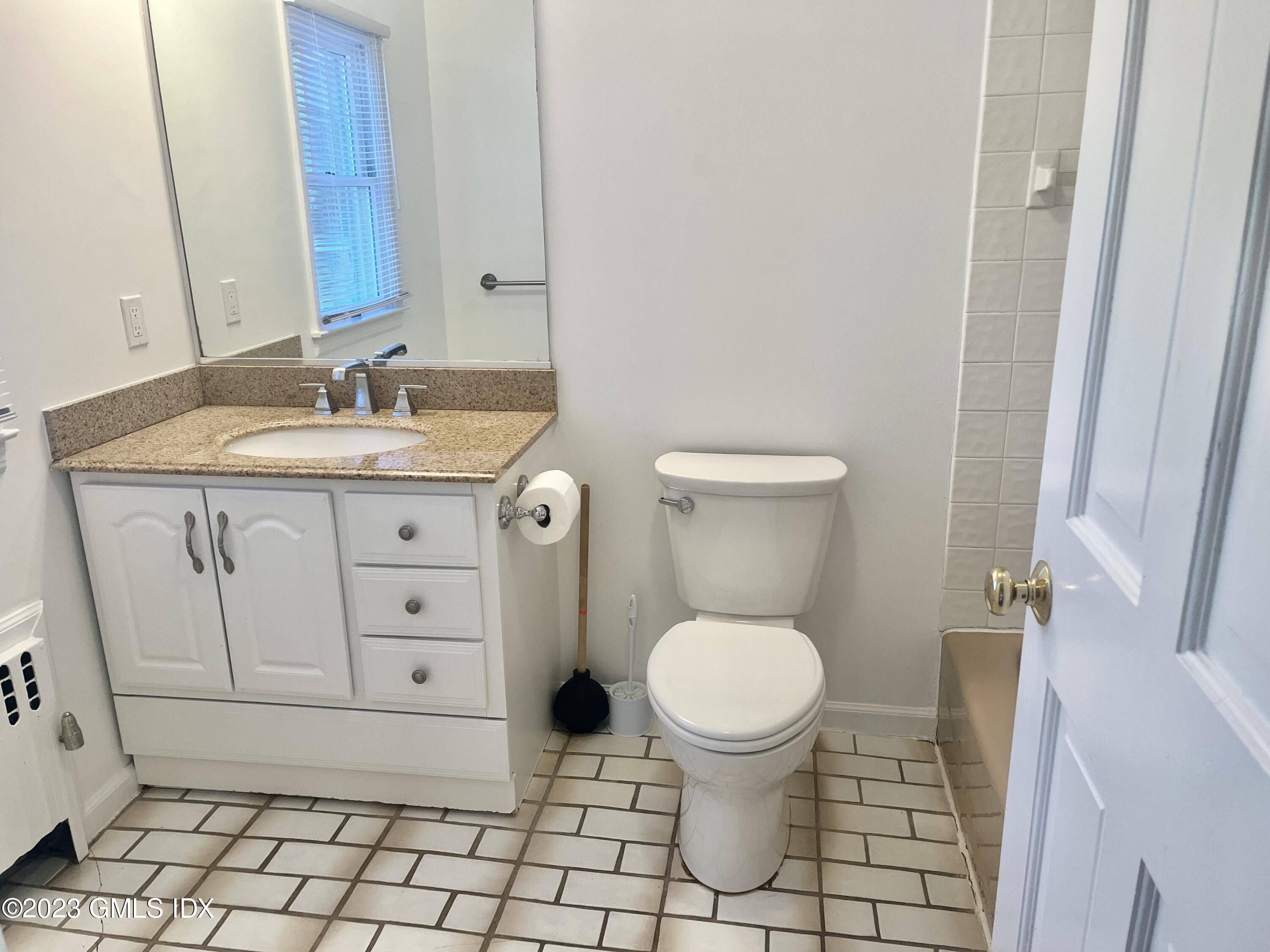 23 Edgewater Drive