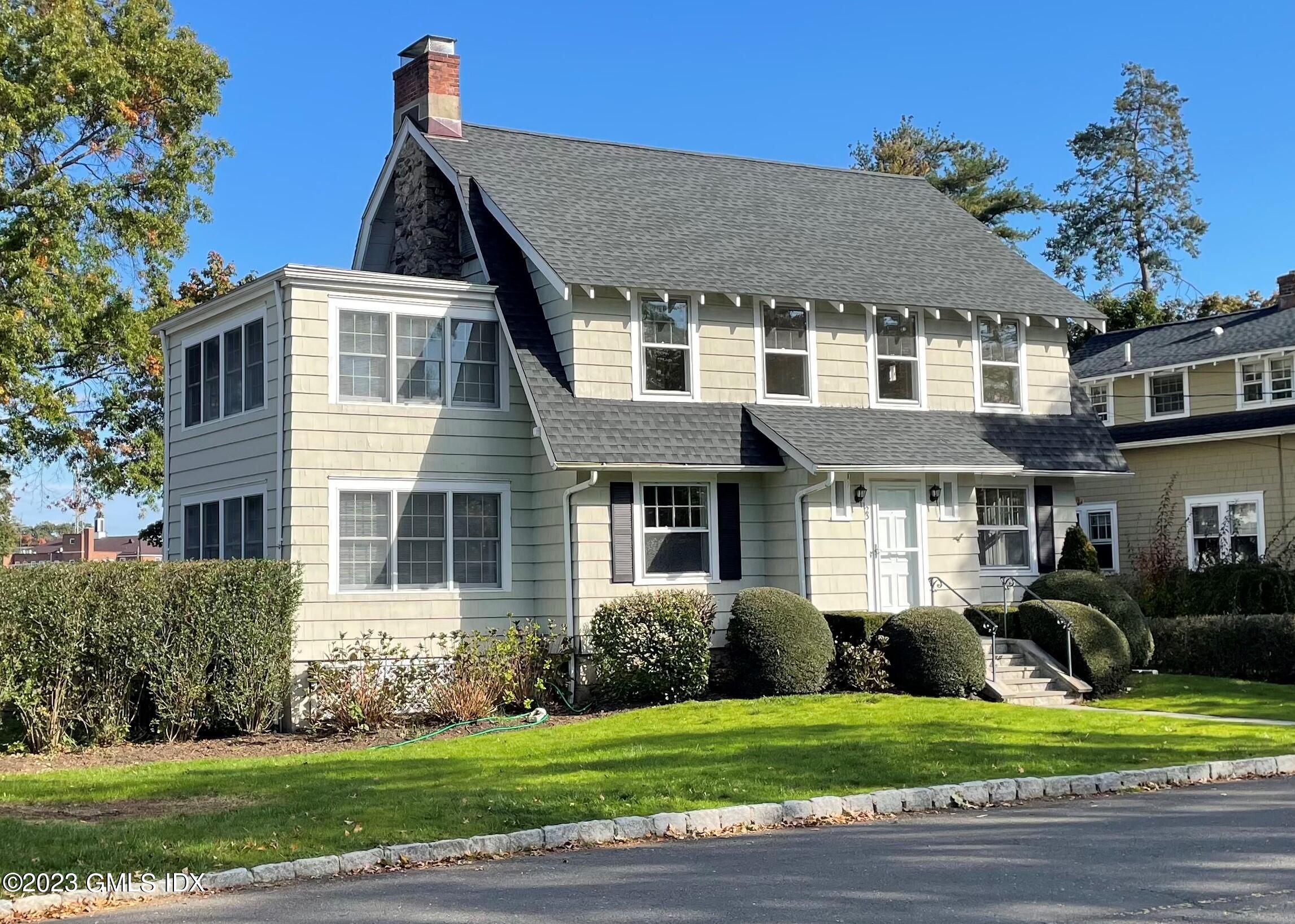 23 Edgewater Drive