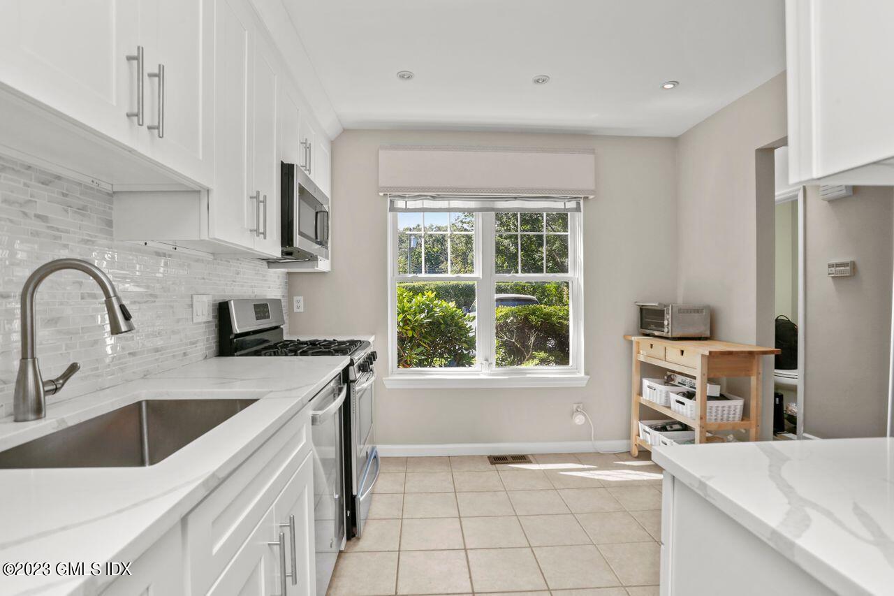 100 STRICKLAND Road Unit: #8