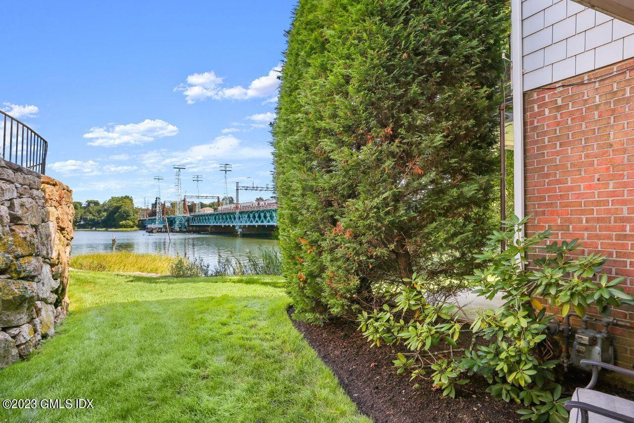 100 STRICKLAND Road Unit: #8