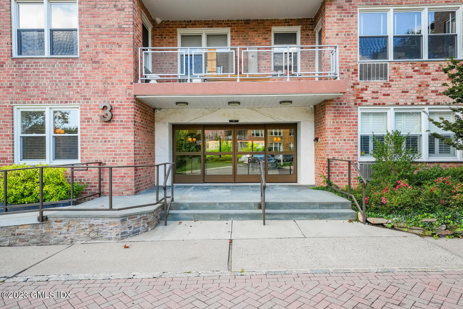 3 Putnam Hill Unit: 4H