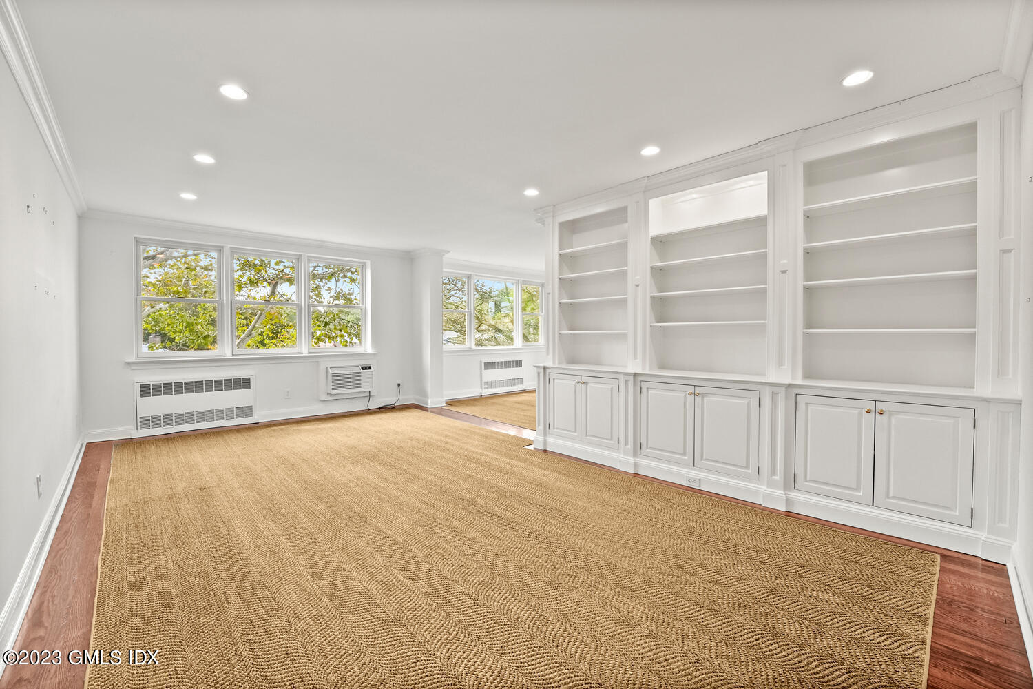 3 Putnam Hill Unit: 4H