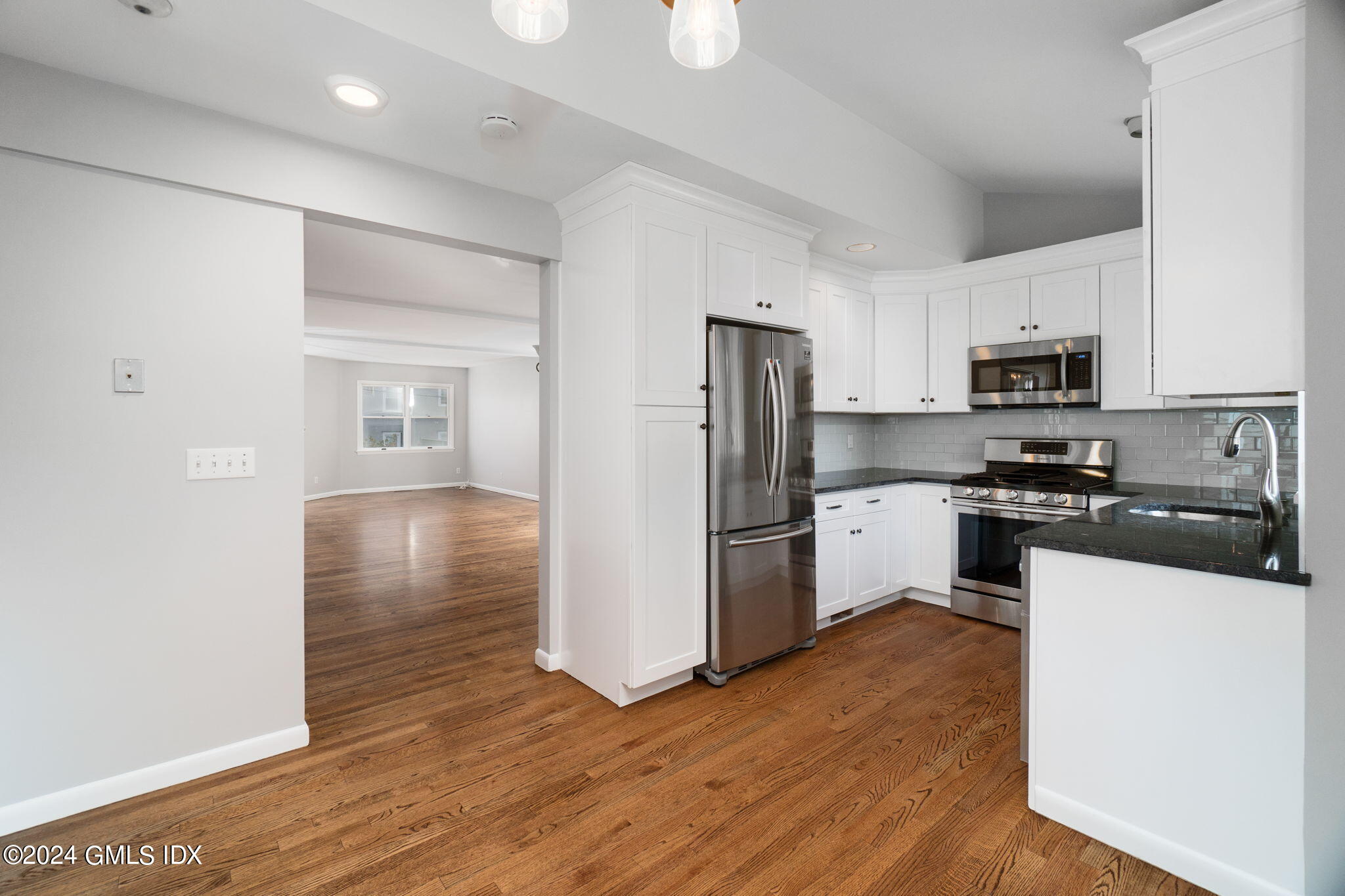 10 TULIP Street Unit: A