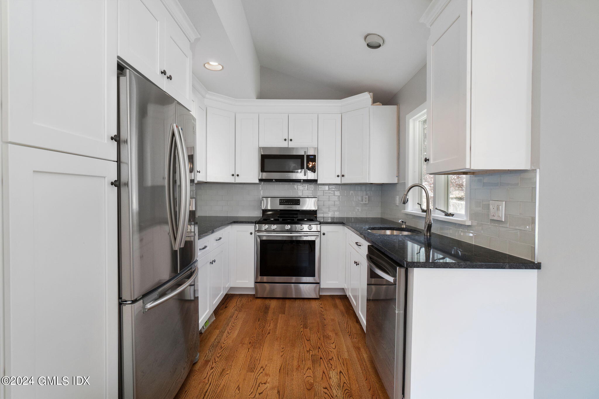 10 TULIP Street Unit: A