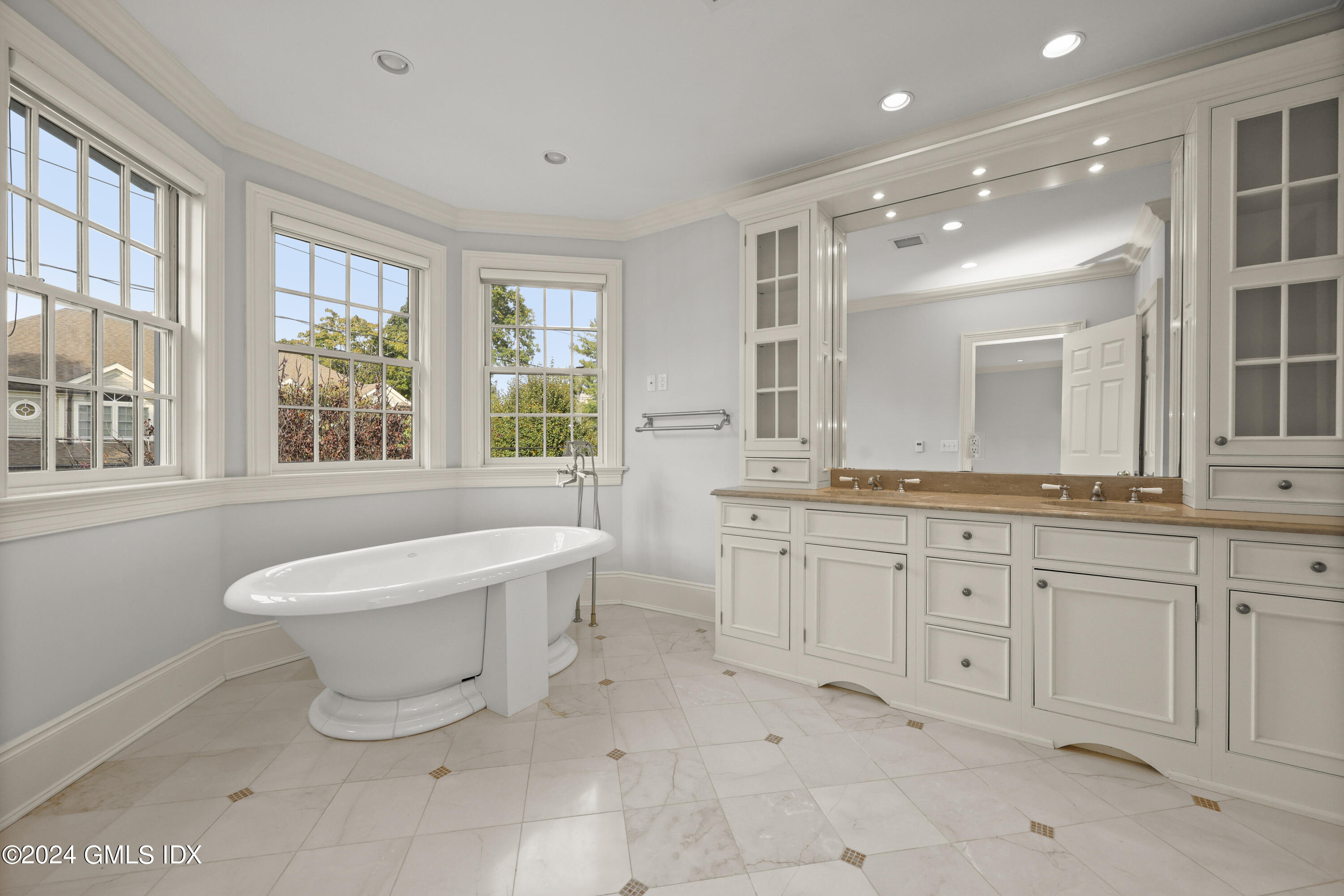 2 Idar Court, B