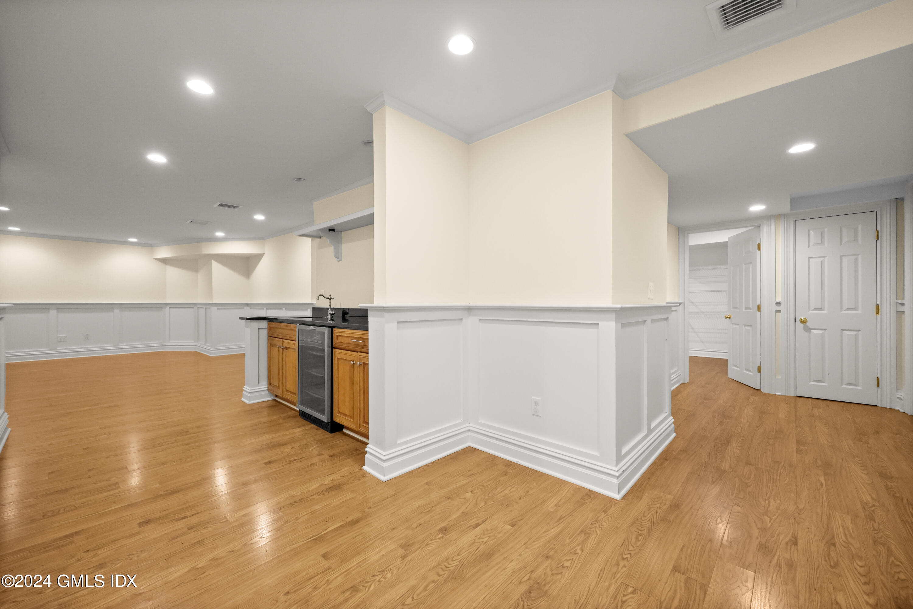 2 Idar Court, B