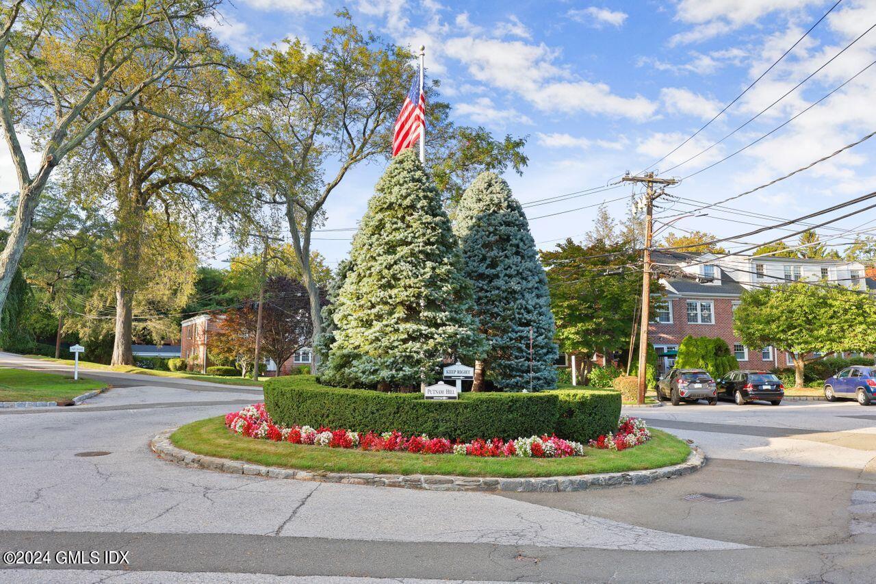 92 Putnam Park, 92