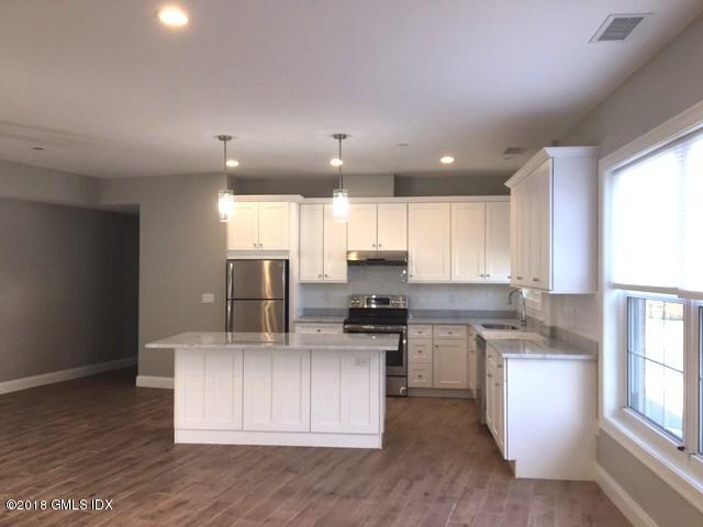 59 E Putnam Avenue, 2