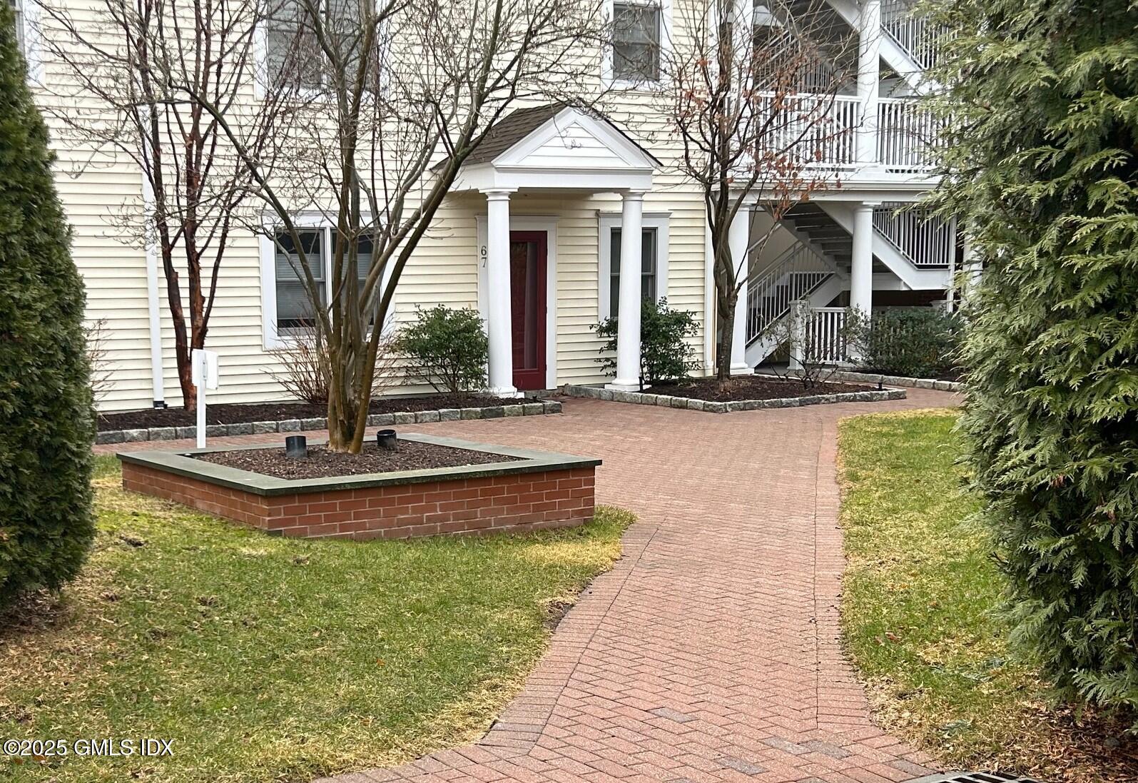 51 Forest Avenue, 67