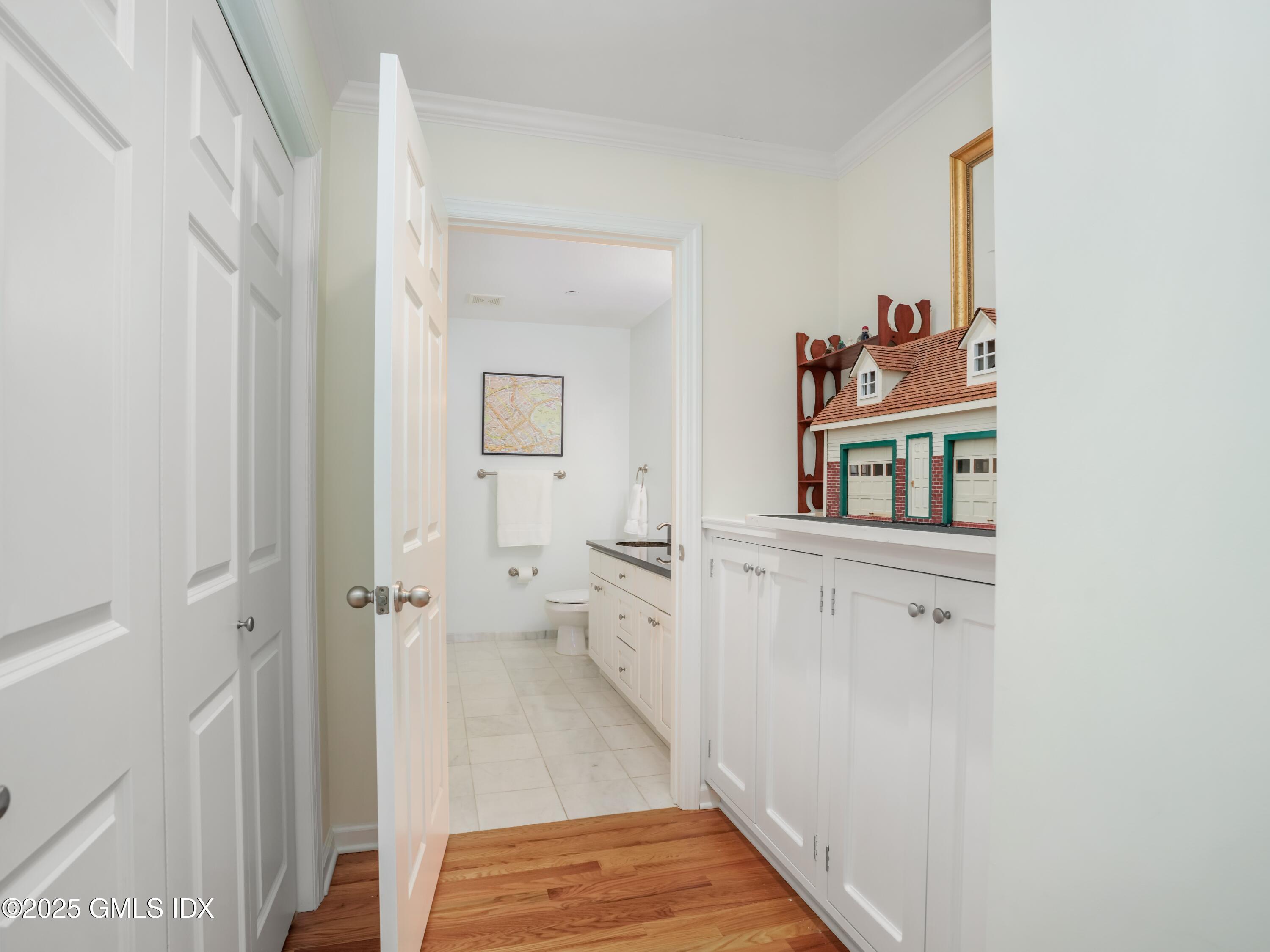 51 Forest Avenue, 67