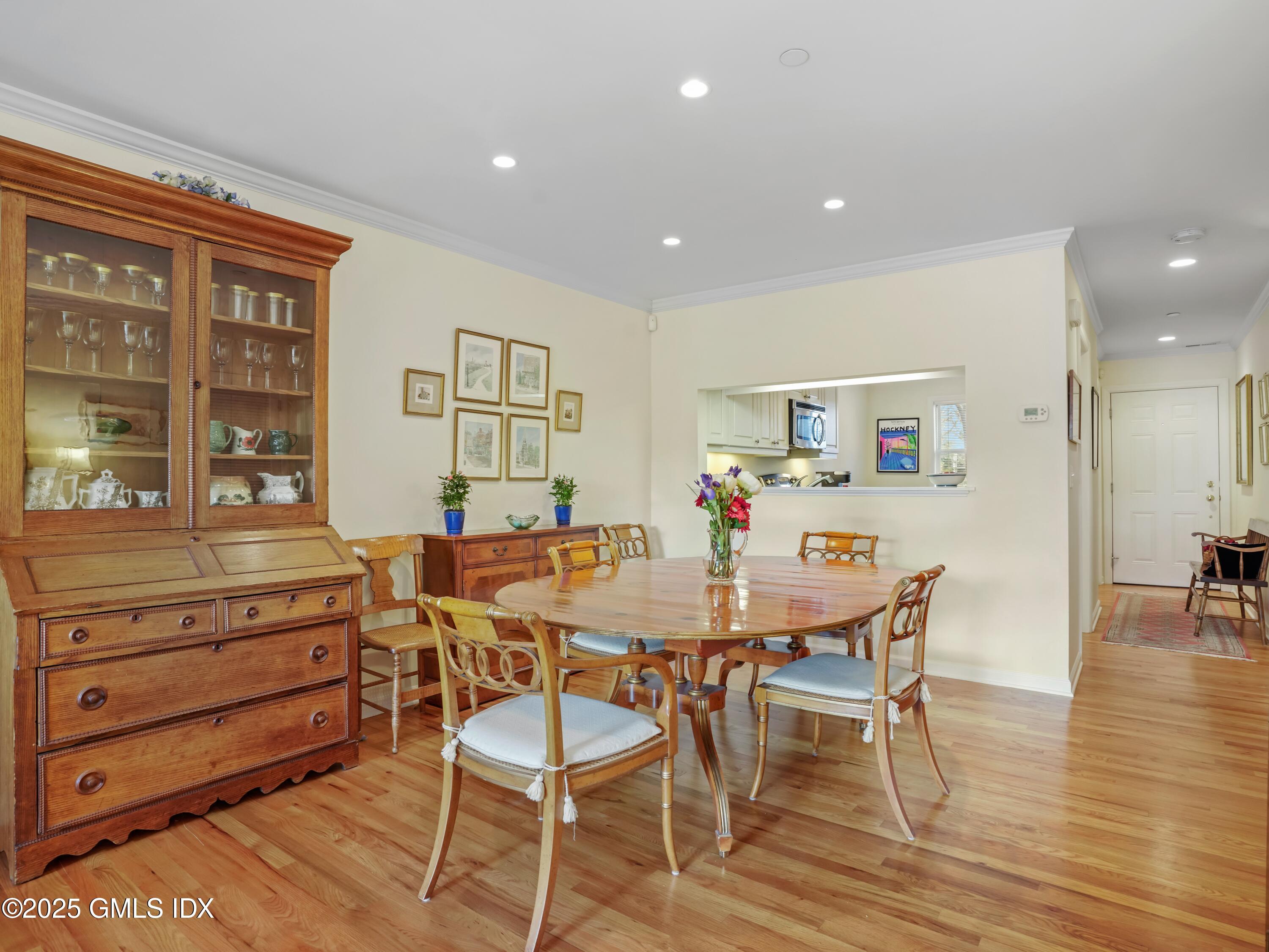 51 Forest Avenue, 67