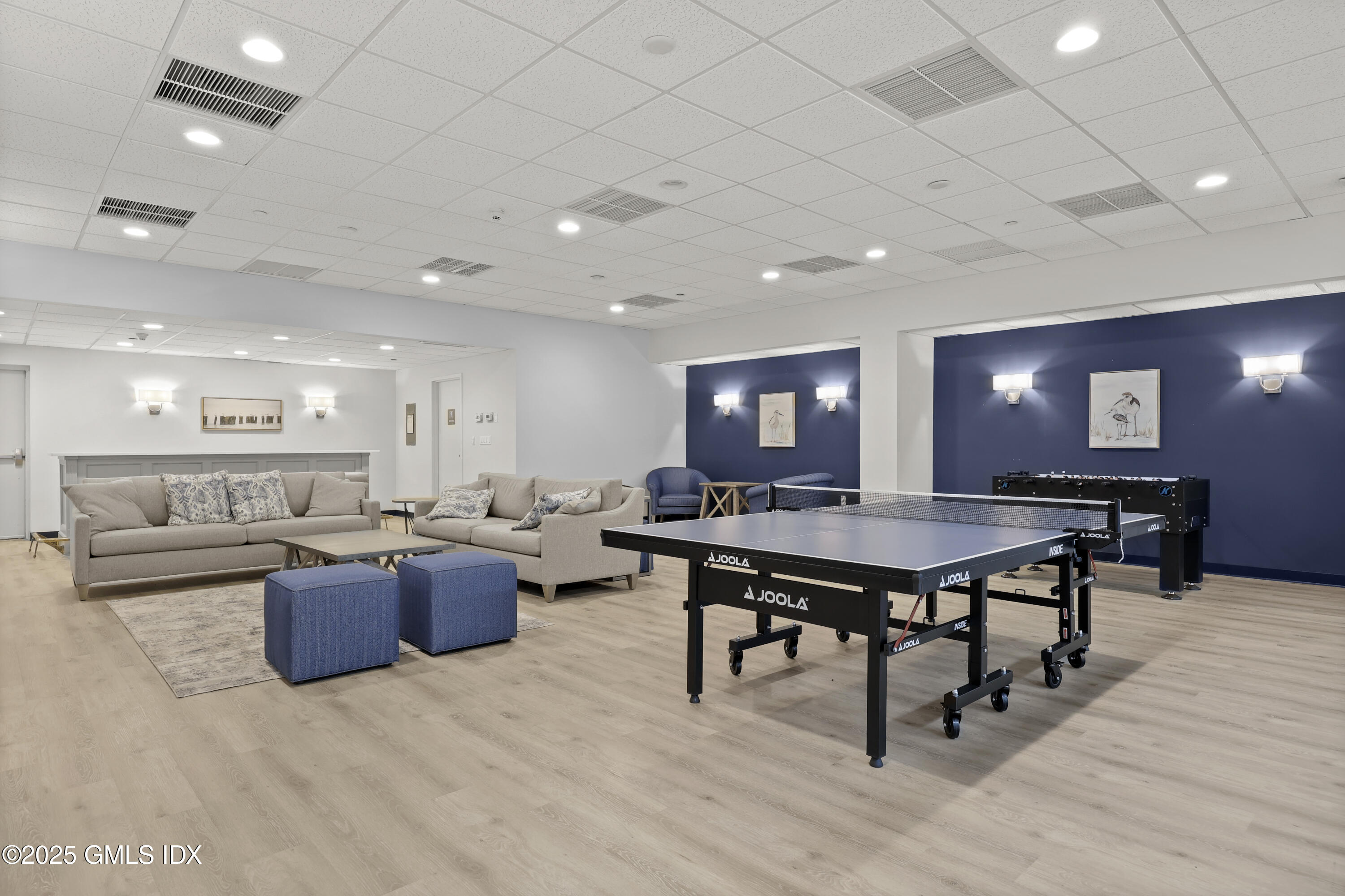 51 Forest Avenue, 67