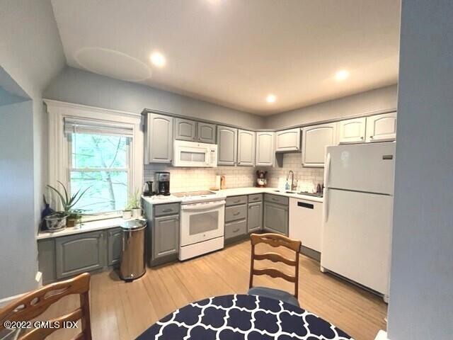 32 Ridge Street, 2