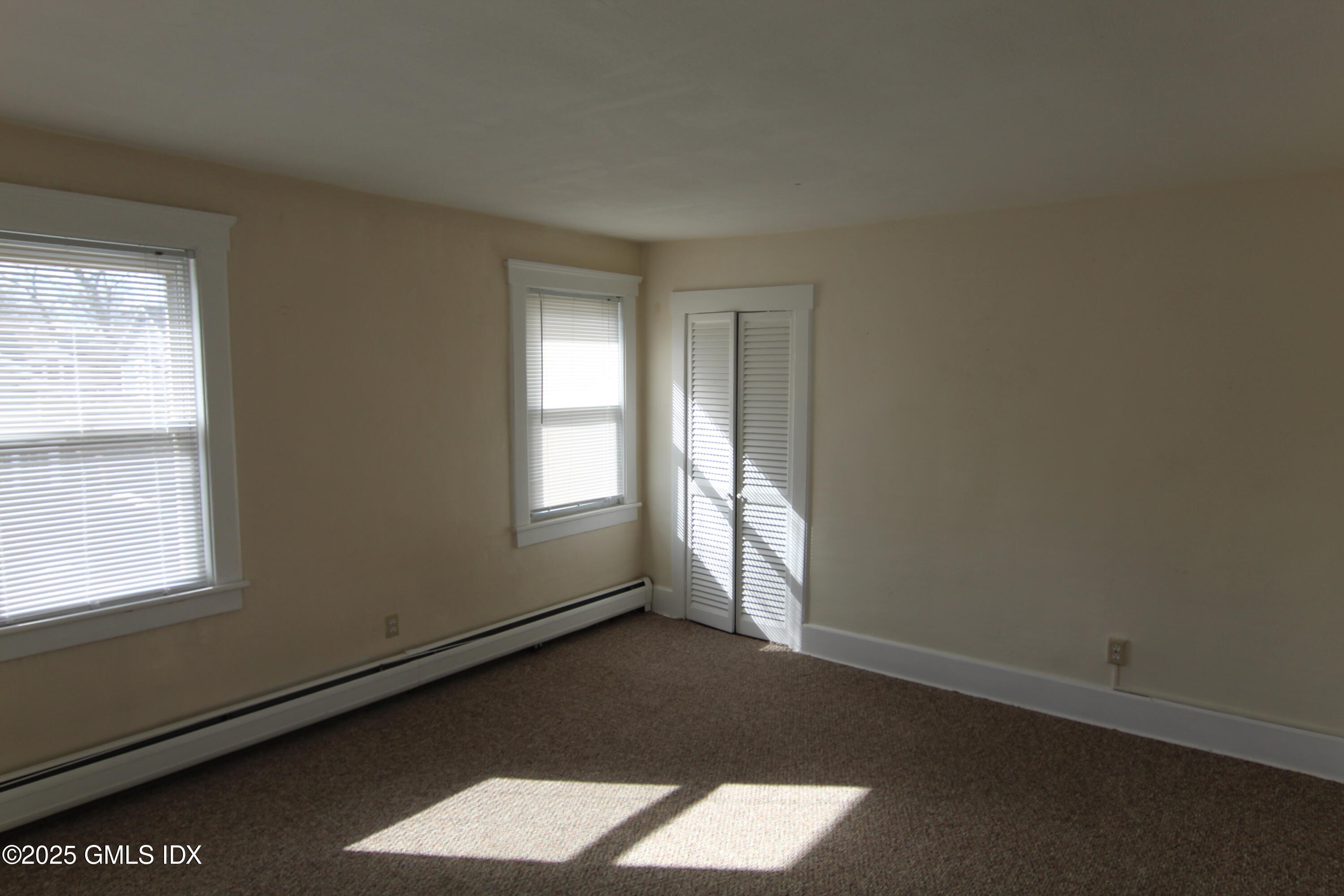 20 Kent Place, 2B