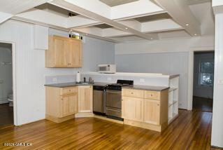 41 BYRAM SHORE Road, Upper Level