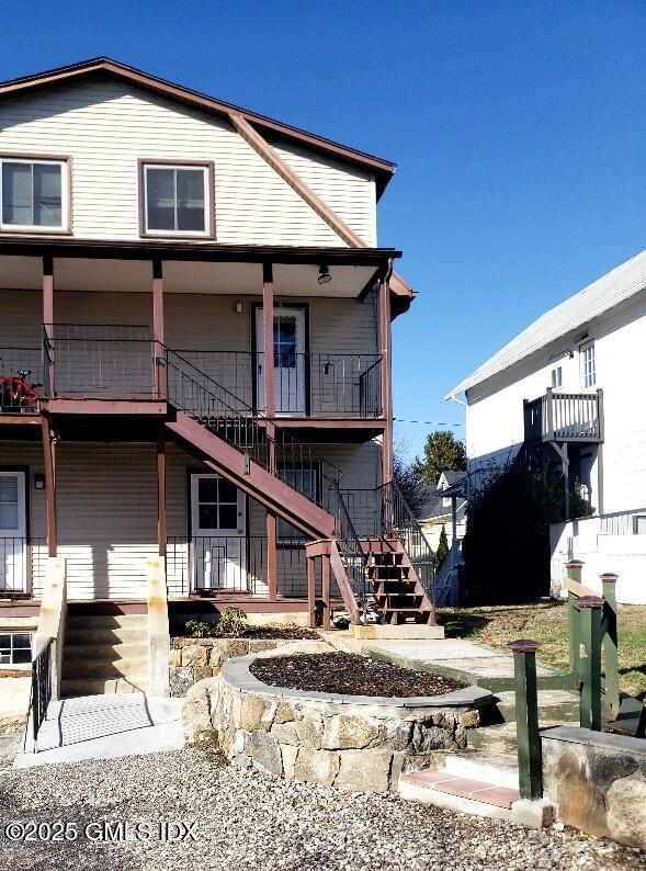144 PINE Street, C