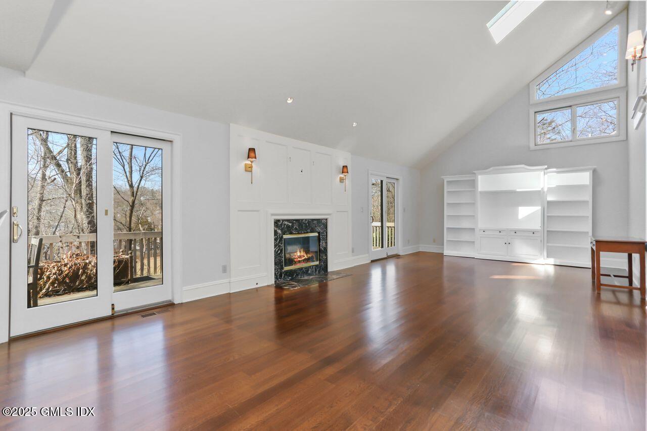 415 W Lyon Farm Drive, 415
