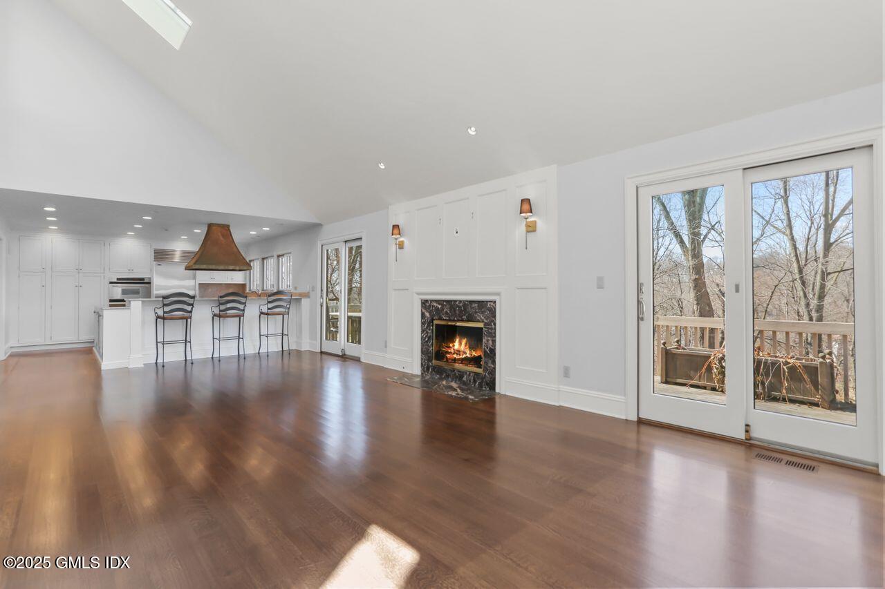 415 W Lyon Farm Drive, 415