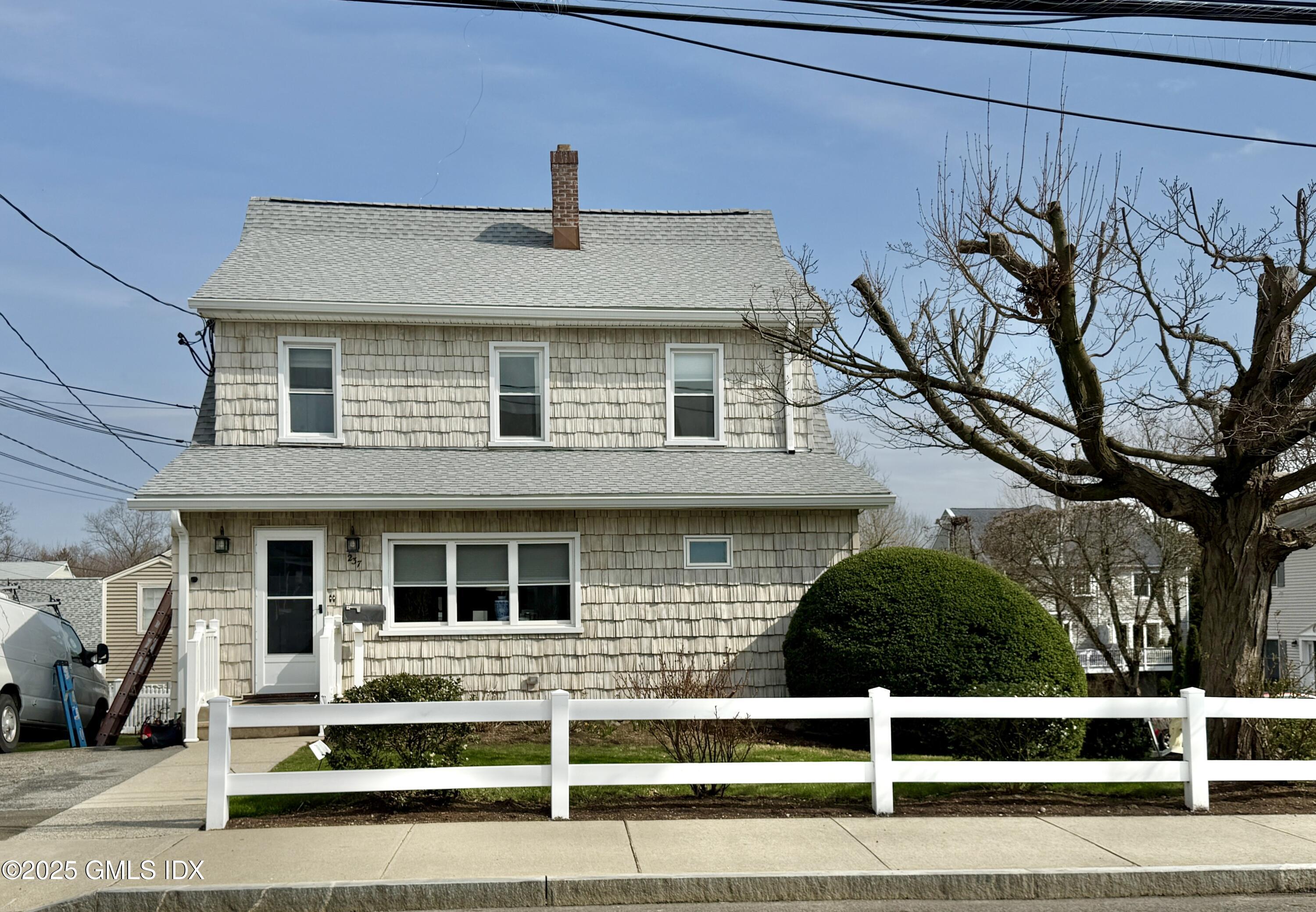 237 HAMILTON Avenue, 2nd Floor