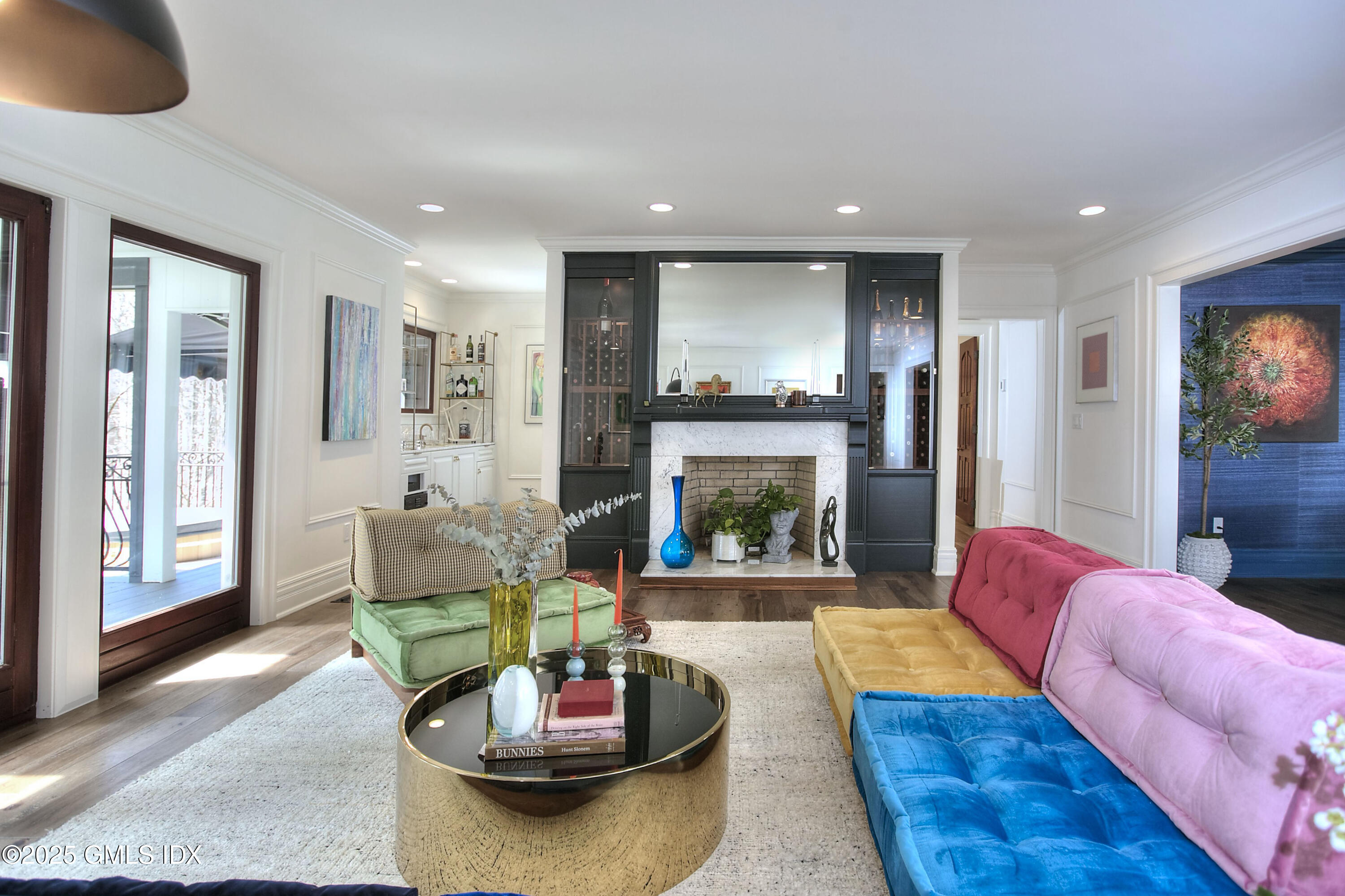 7 MOUNTAIN LAUREL Drive