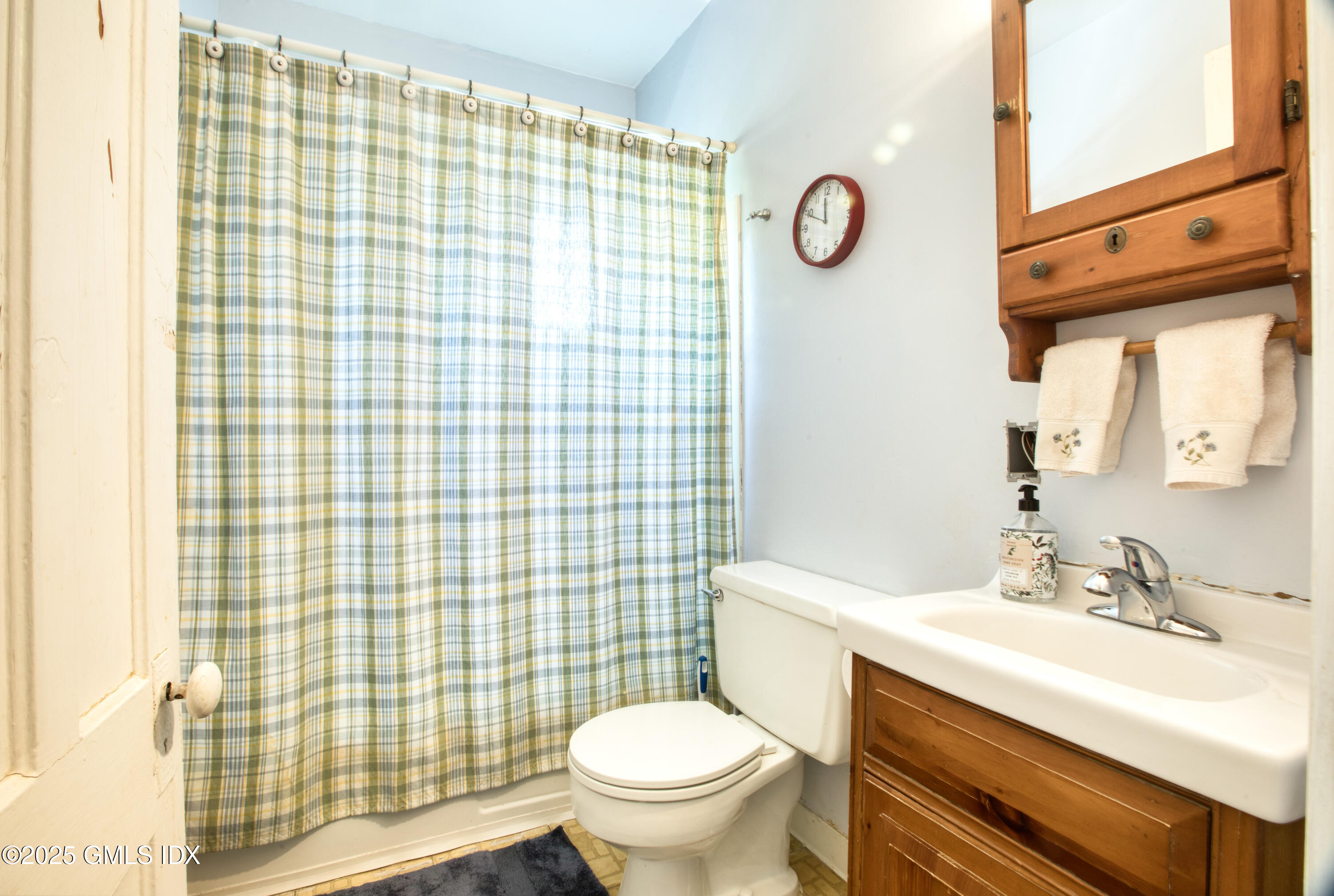 52 Locust Street