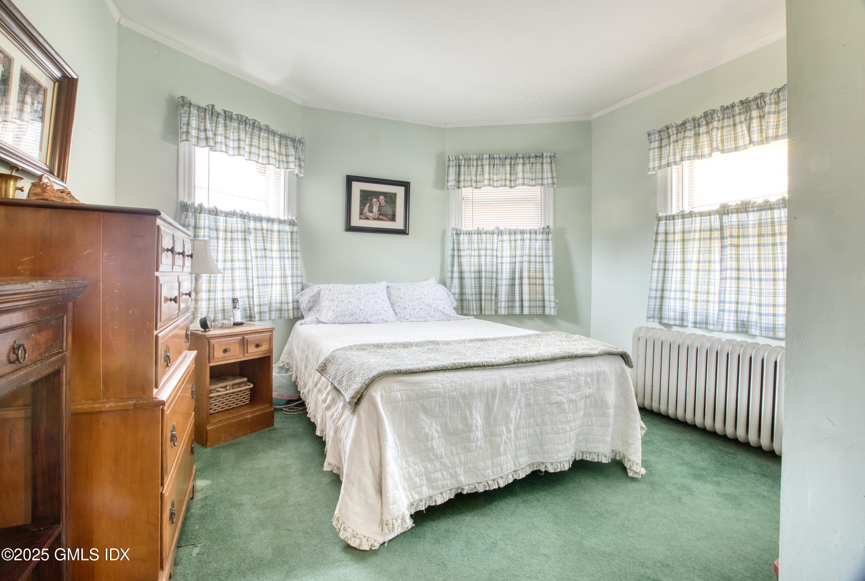 52 Locust Street