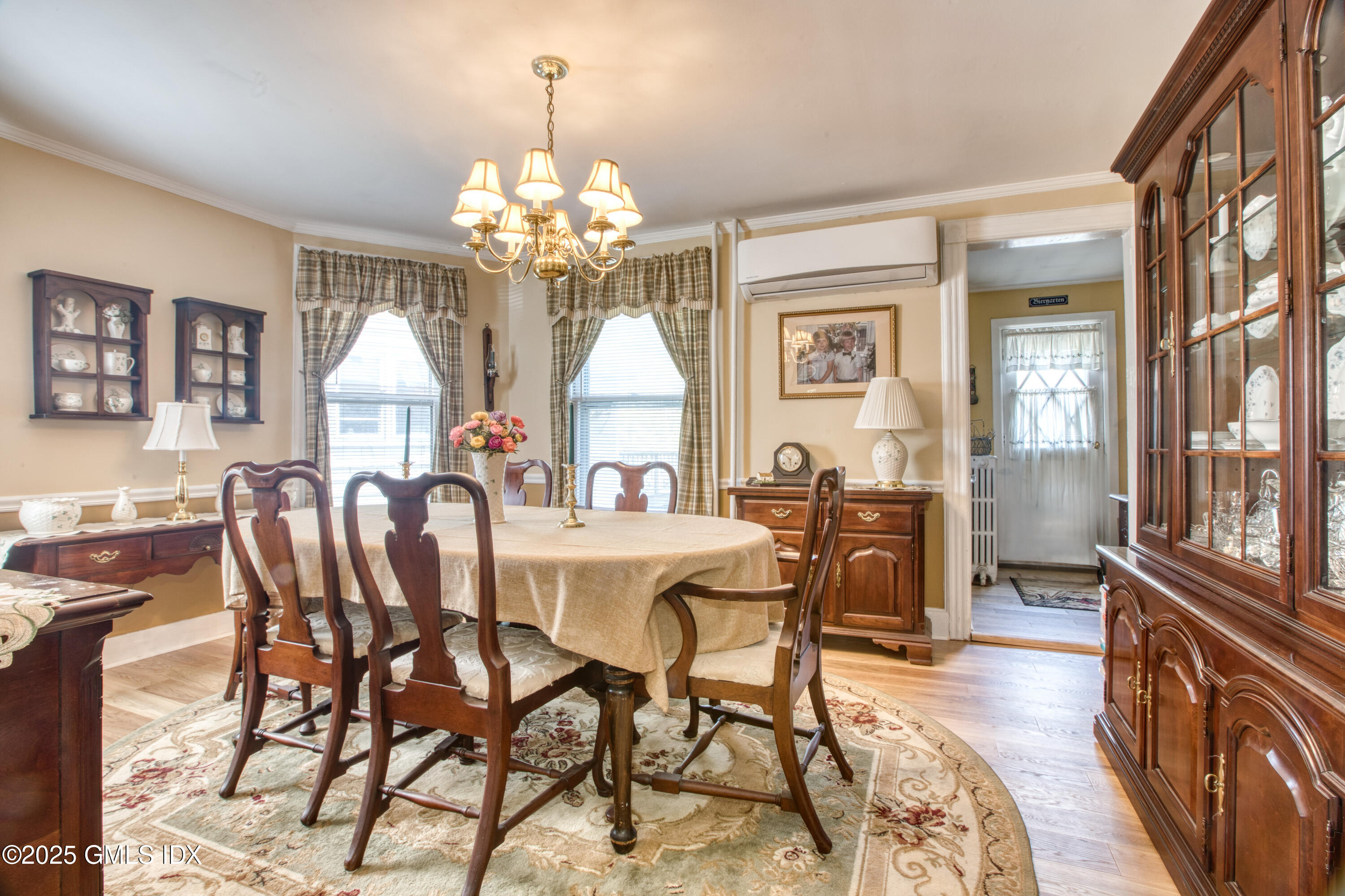 52 Locust Street