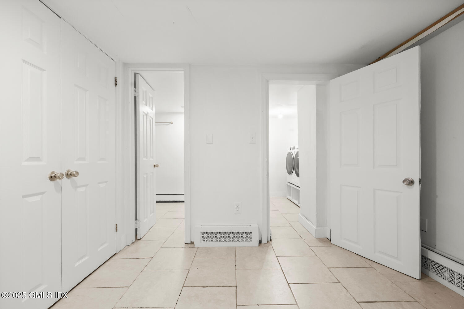 14 Cos Cob Avenue Unit: First Floor