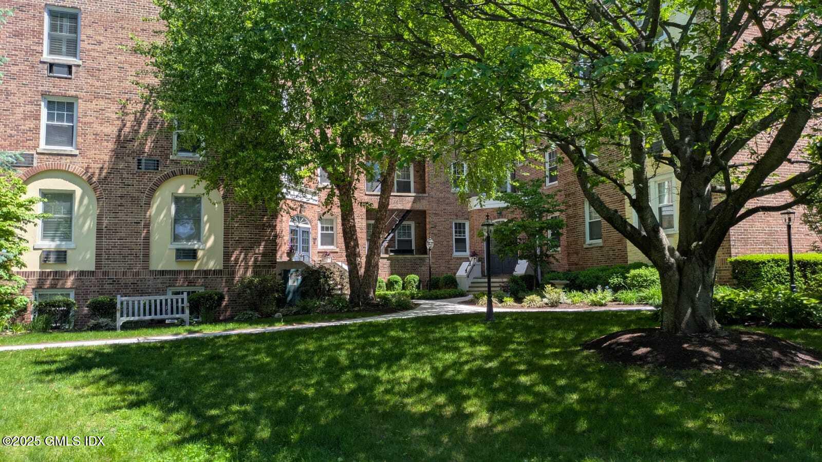 169 MASON Street, 4D