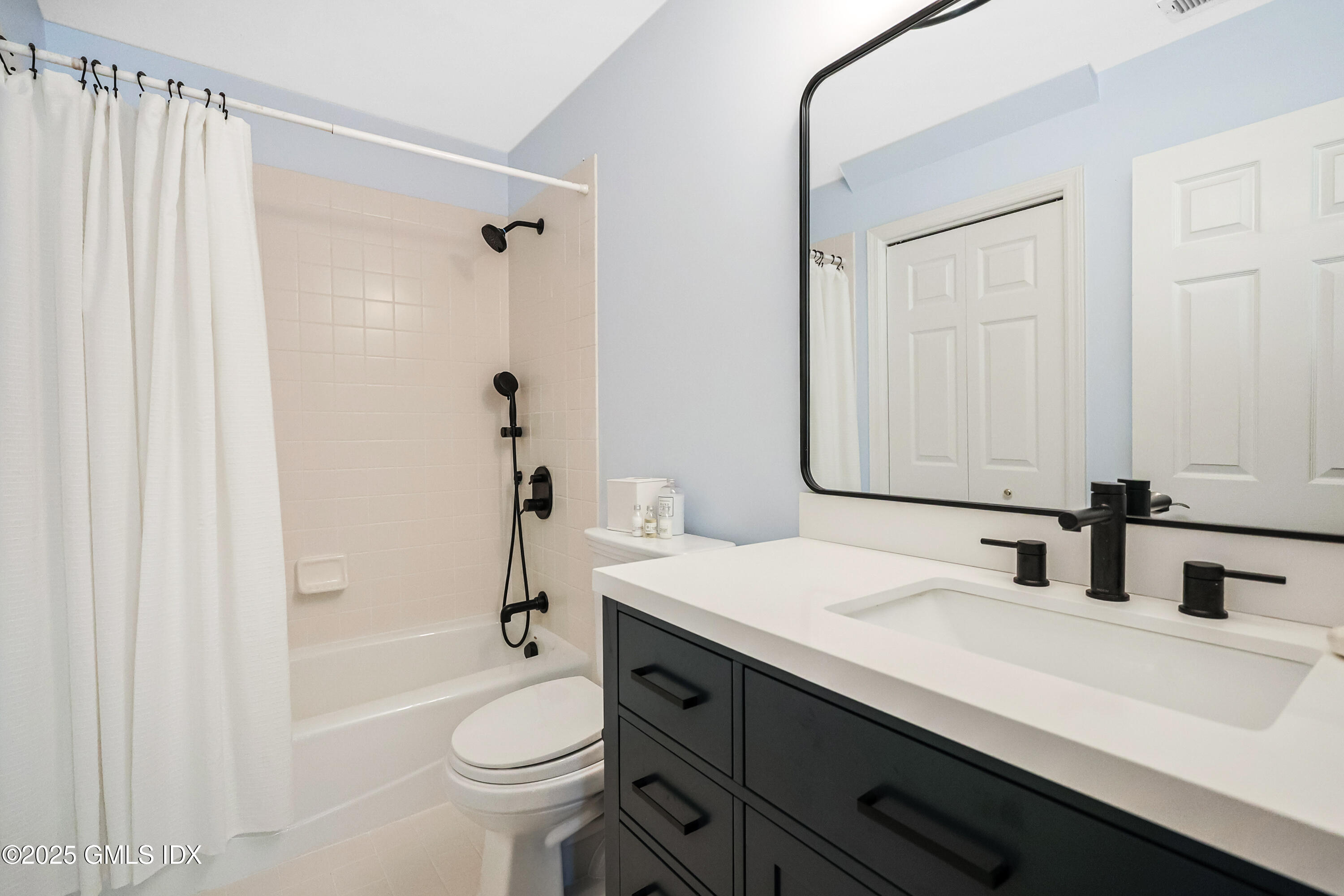 51 Forest Avenue, 98