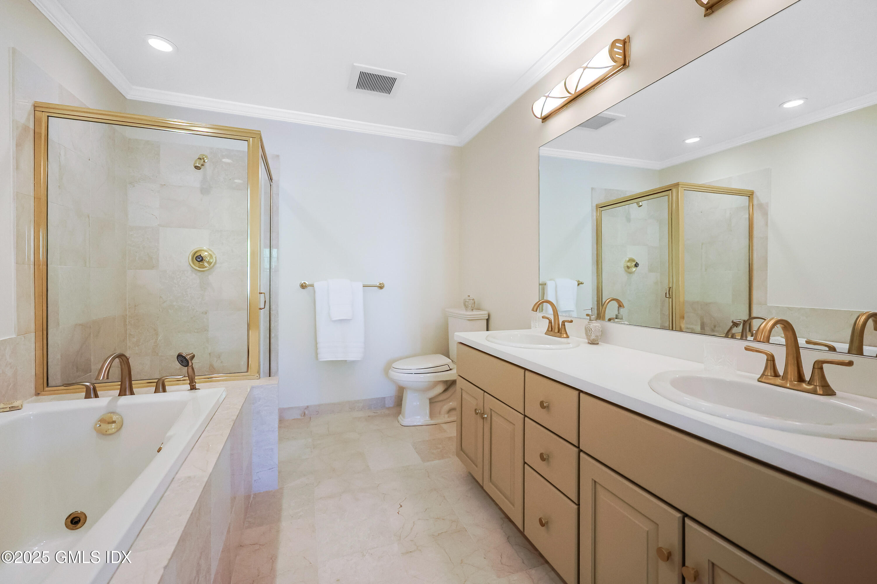 51 Forest Avenue, 98