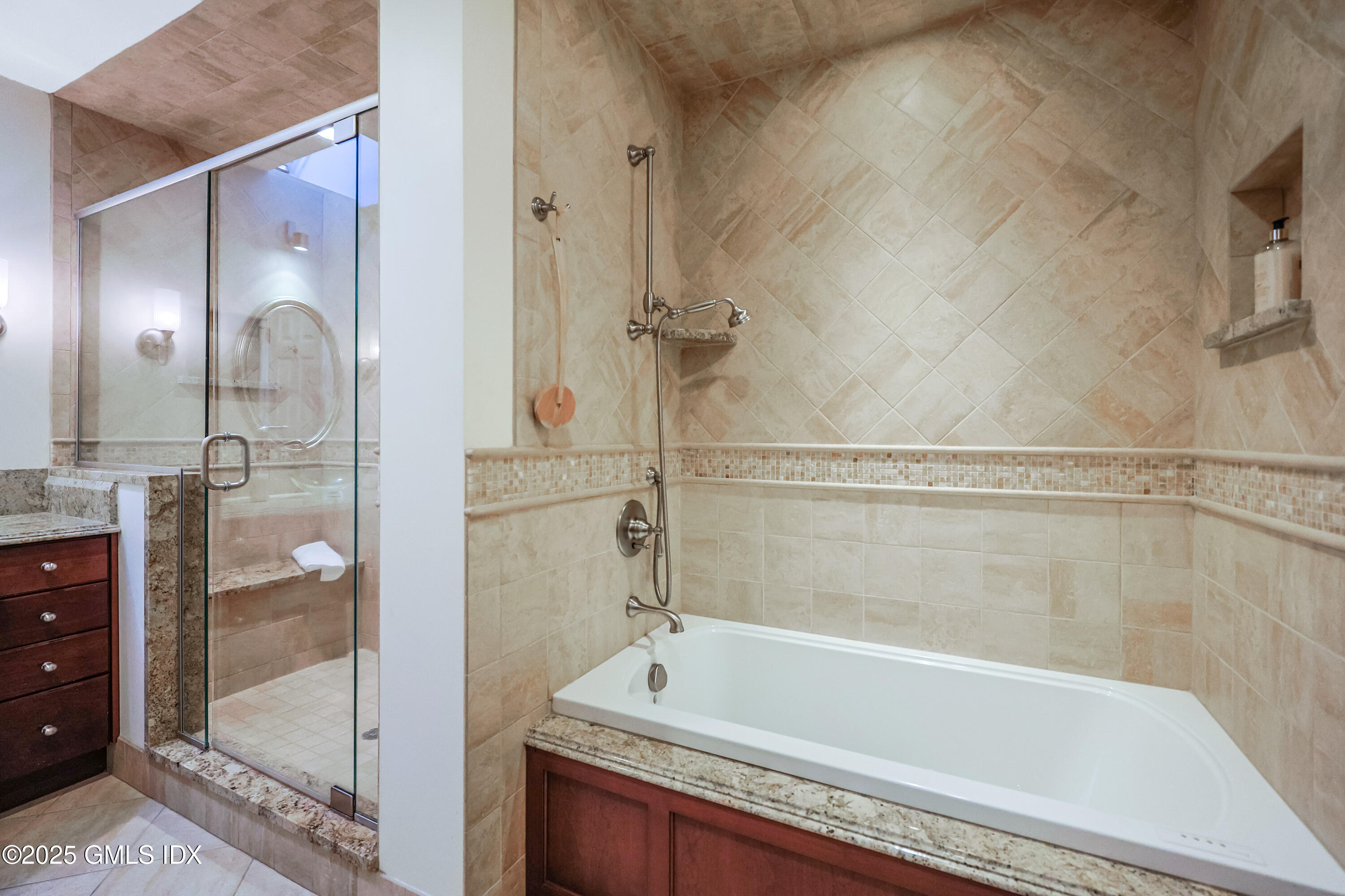 51 Forest Avenue, 98