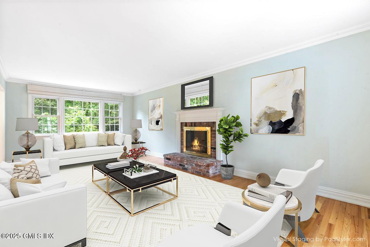 24 Lawrence Hill Road