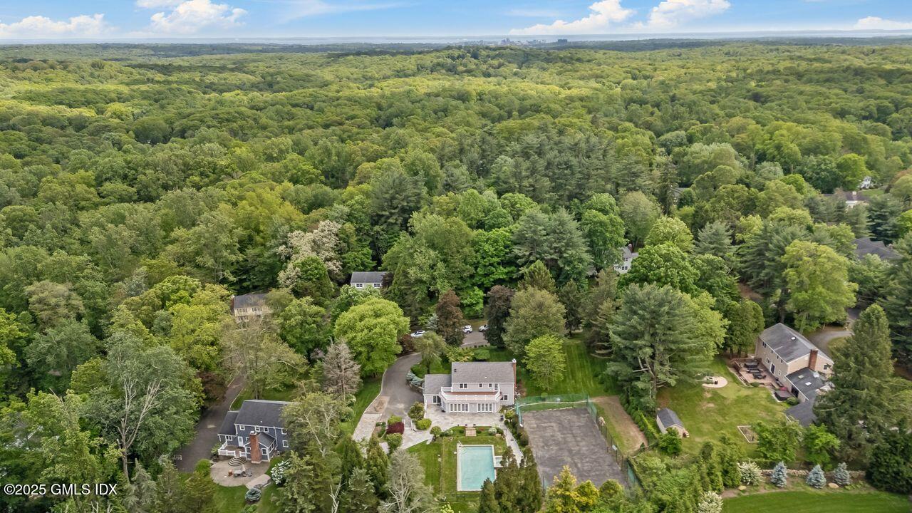 24 Lawrence Hill Road