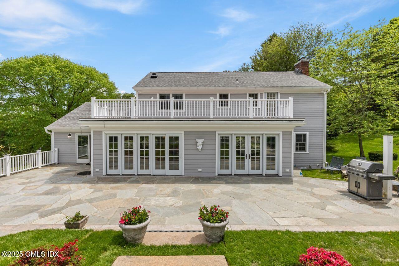 24 Lawrence Hill Road