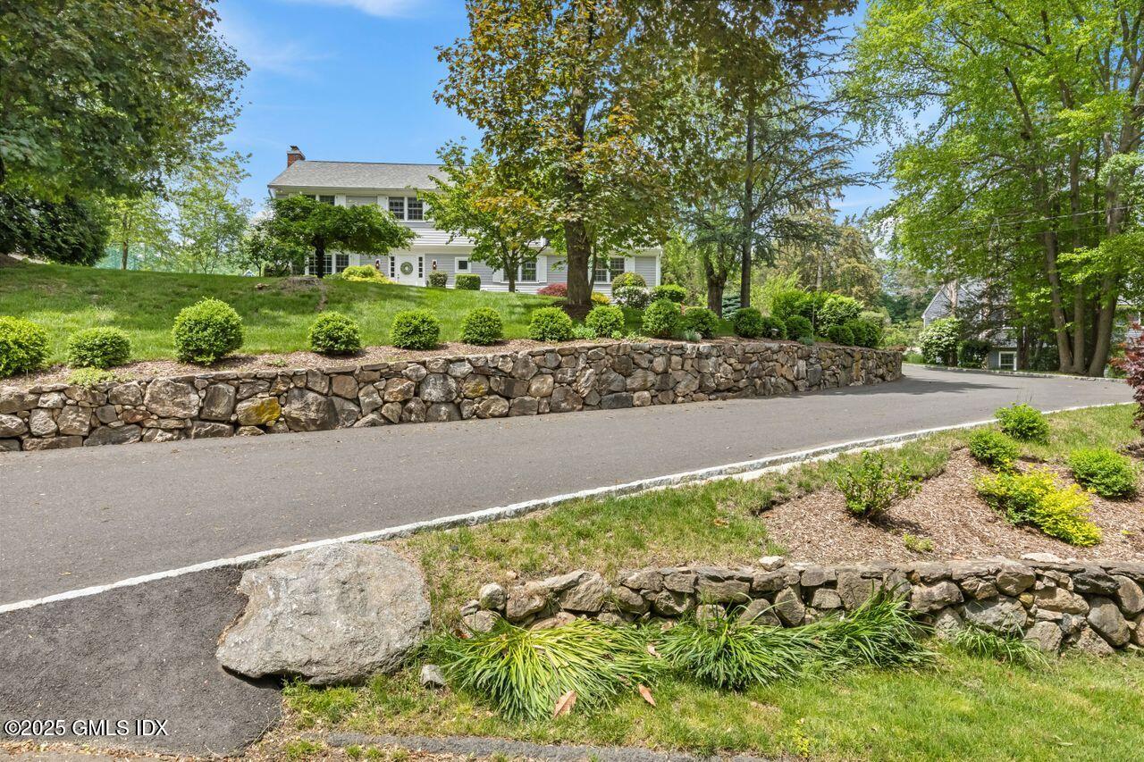 24 Lawrence Hill Road