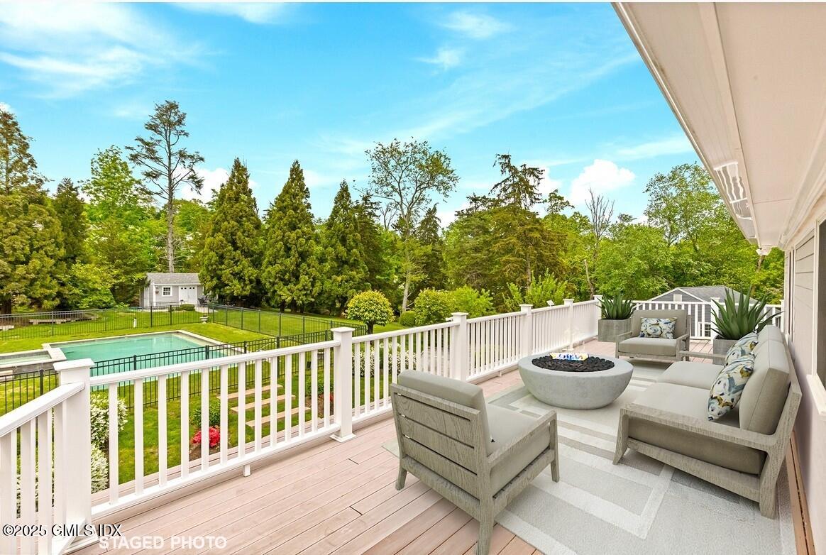 24 Lawrence Hill Road