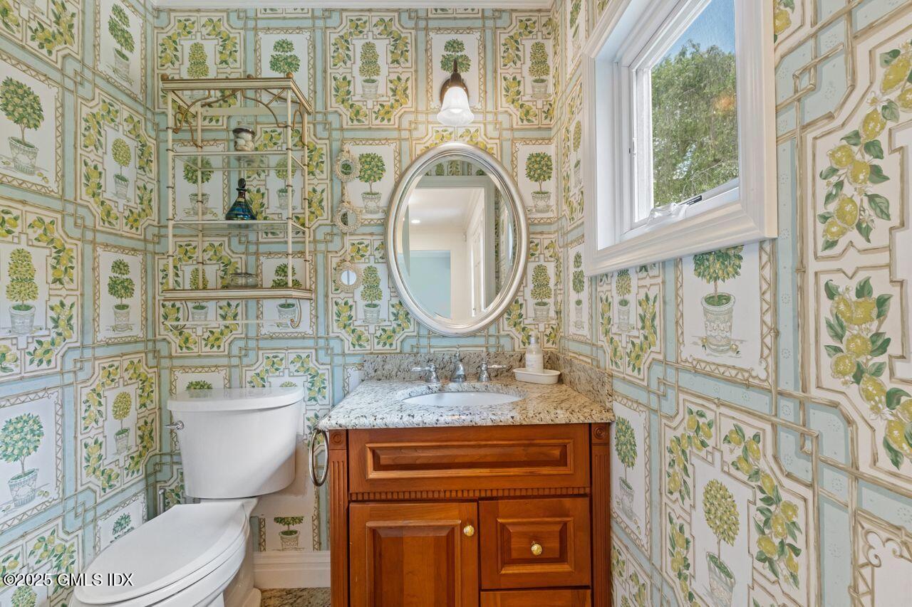 24 Lawrence Hill Road