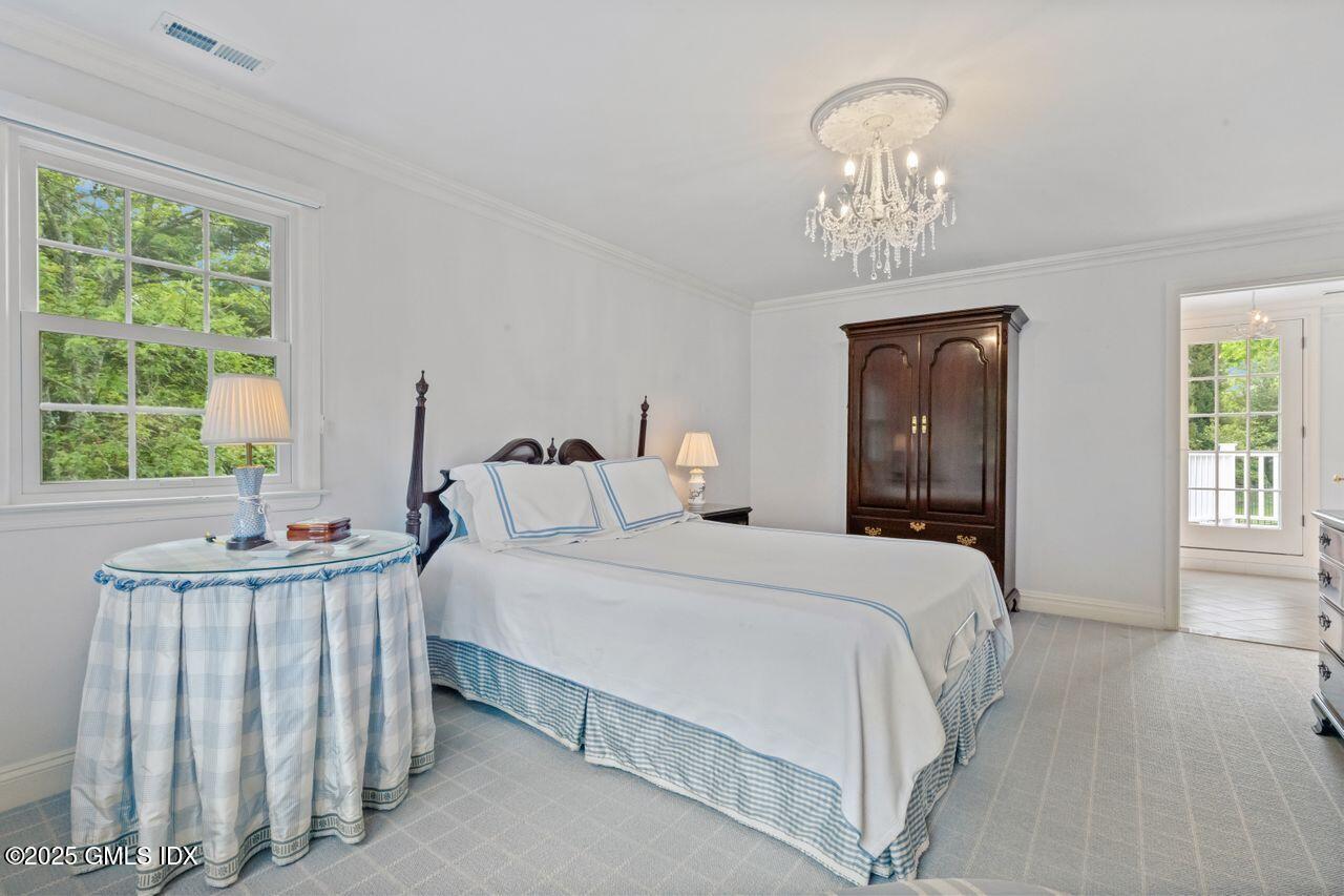 24 Lawrence Hill Road